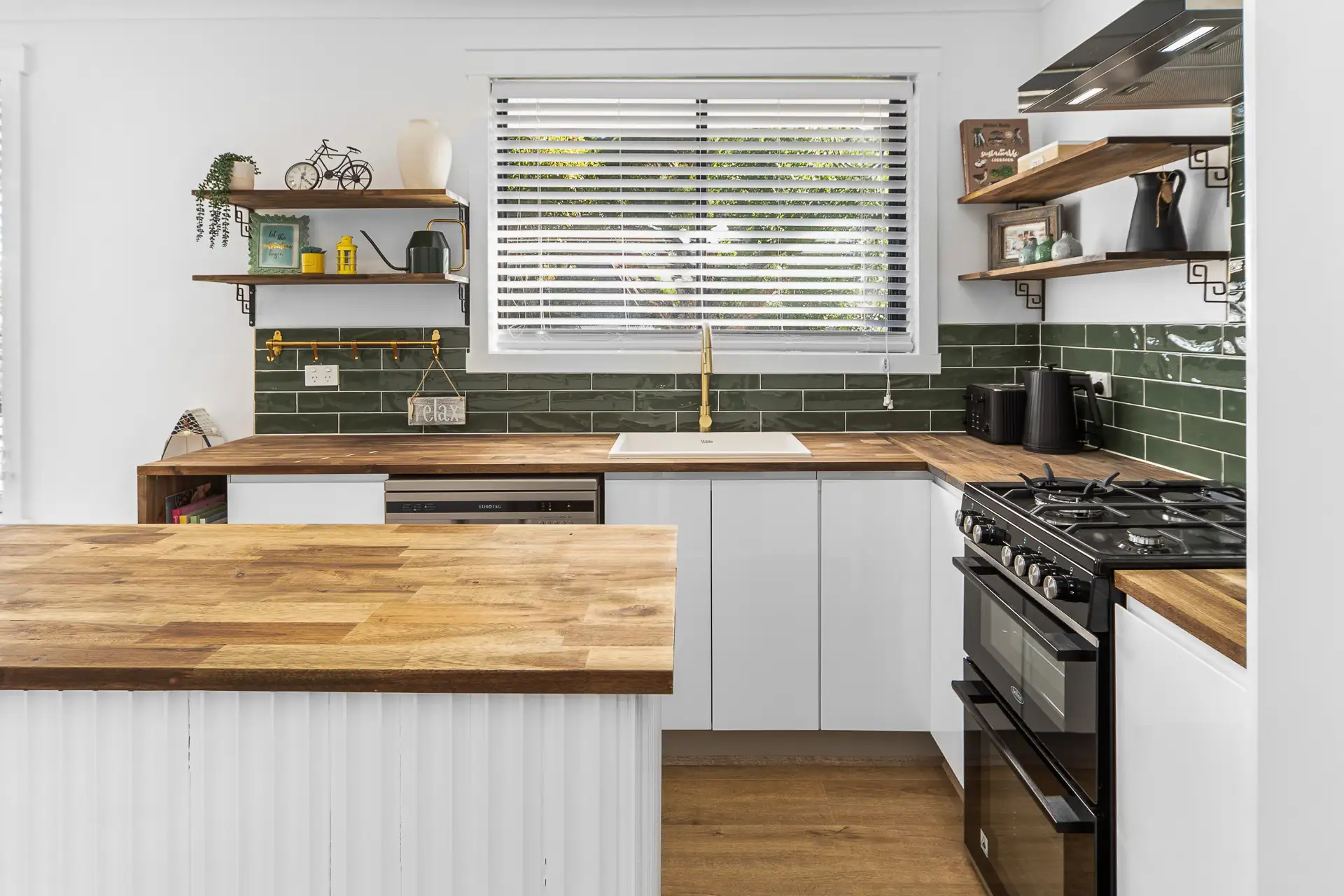 UNIT 1 24 JAMBOREE AV, Frankston South, Mornington Peninsula, 0 कमरे, 0 बाथरूम, House