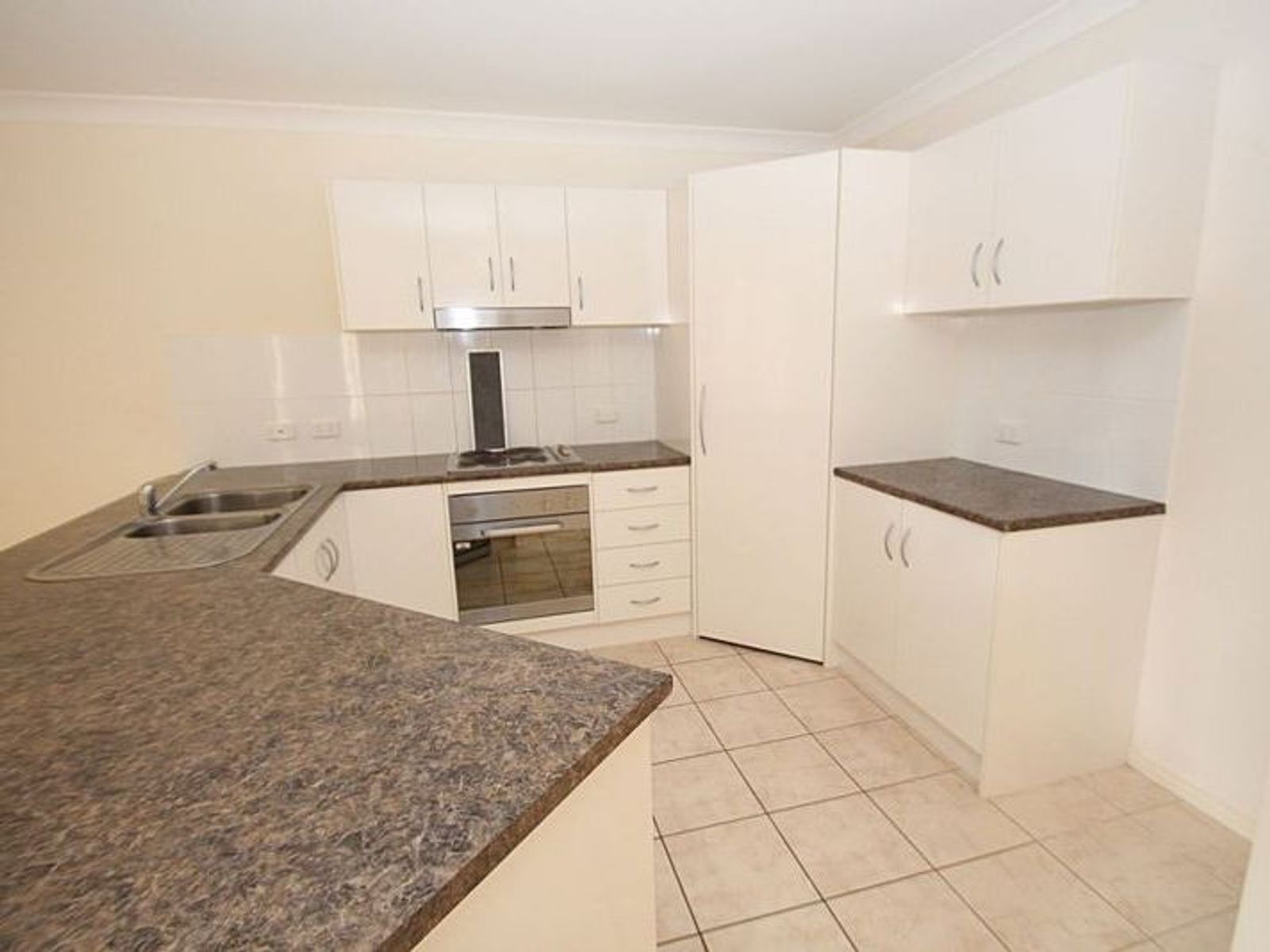 14-18 BADE ST, Nambour, Sunshine Coast, 0部屋, 0バスルーム, Townhouse