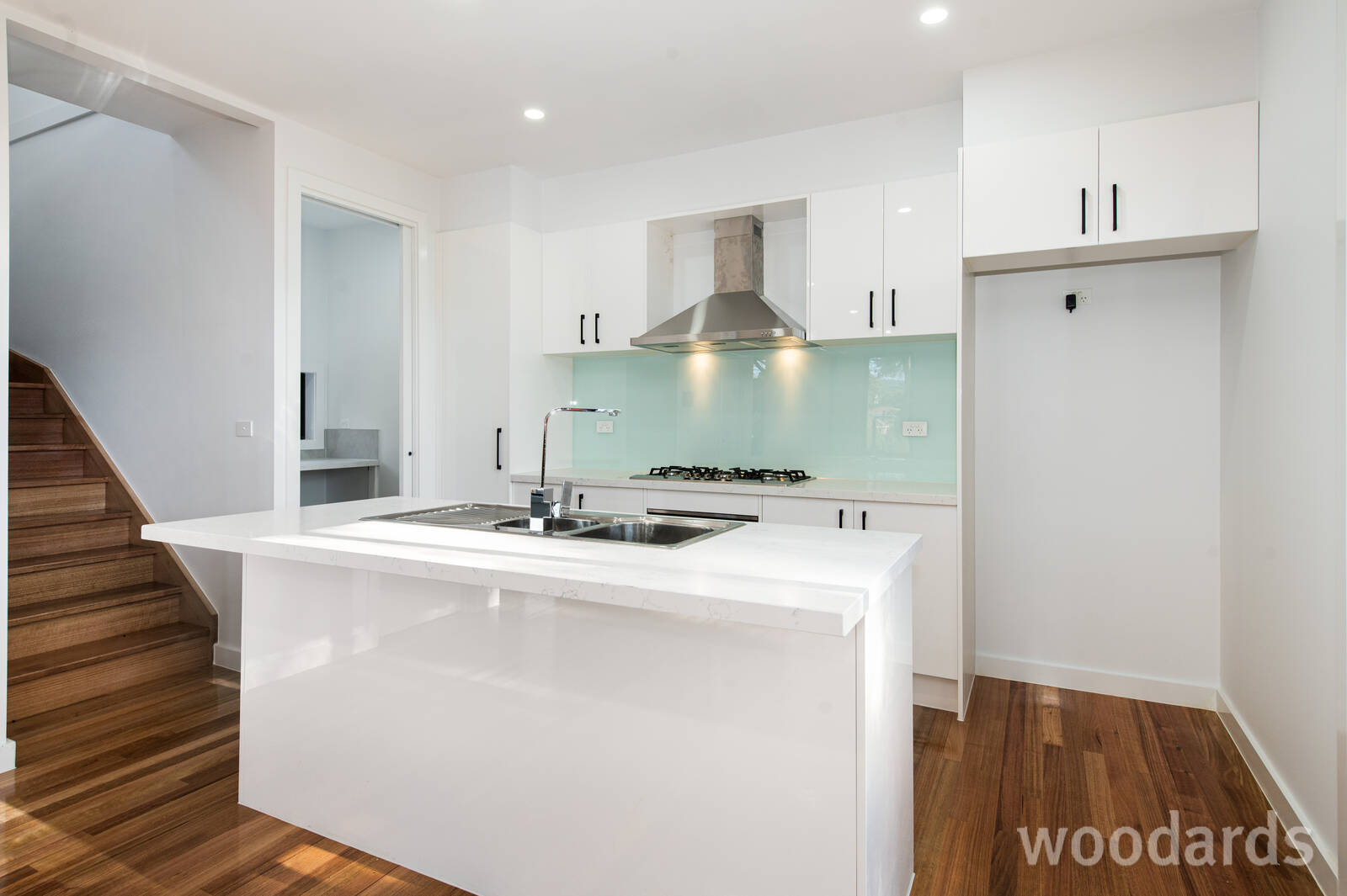 UNIT 4 26 RAILWAY CR, Croydon, East Melbourne, 0 ห้องนอน, 0 ห้องน้ำ, Townhouse