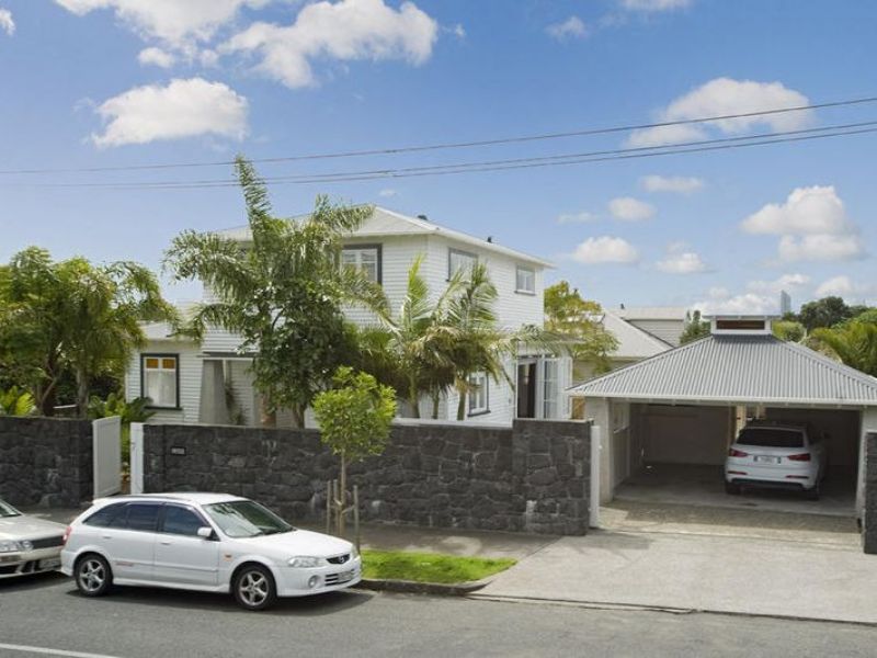 Residential  Mixed Housing Urban Zone