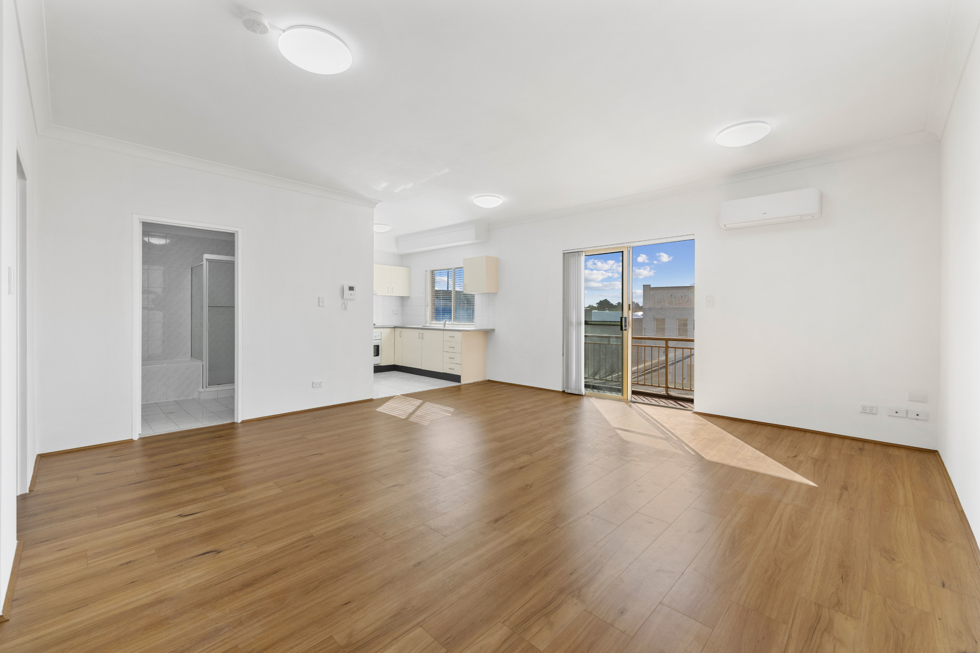 UNIT 10 2 PHILIP ST, Strathfield, Inner West, 0 غرف, 0 حمامات, Unit