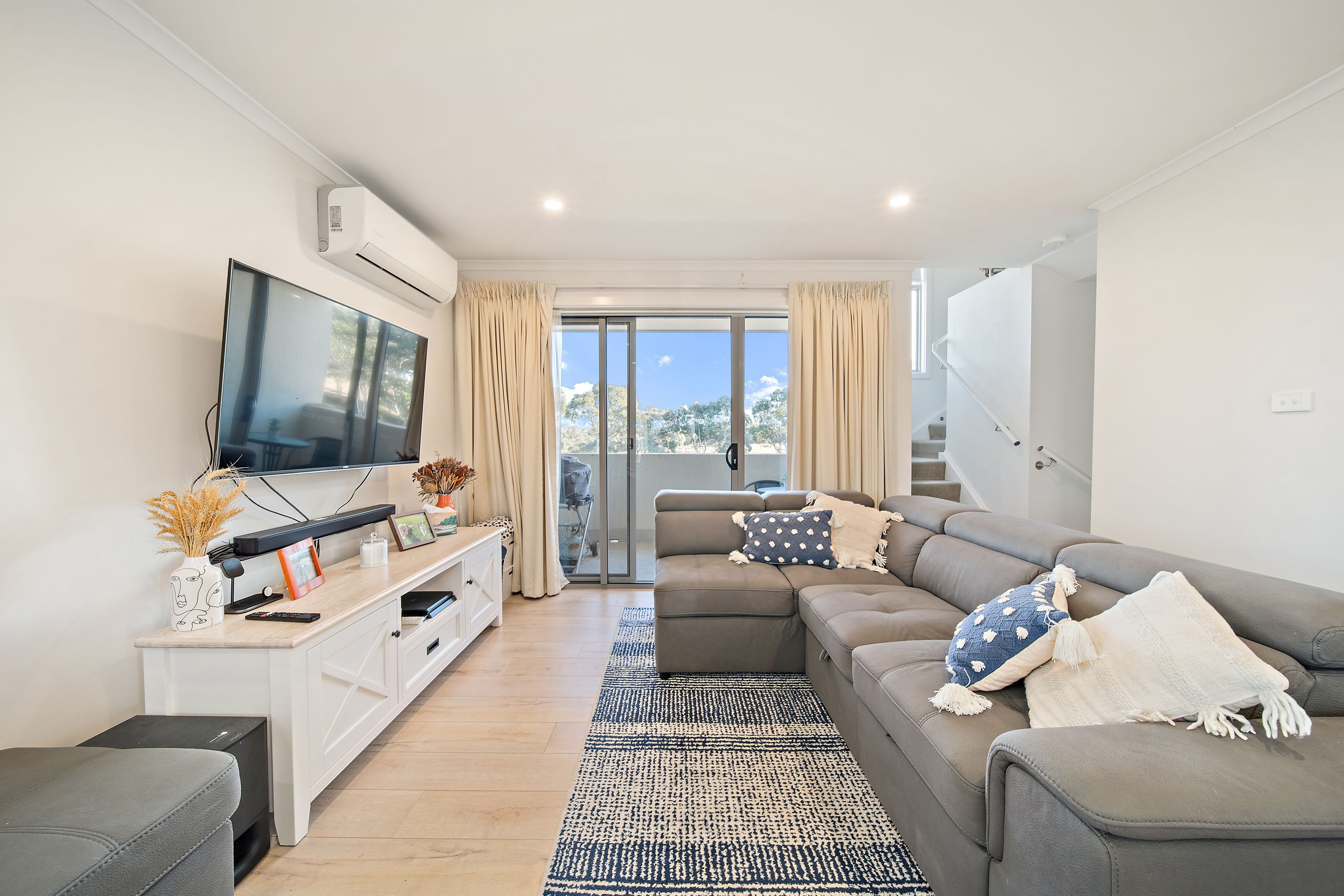 MEDIUM DENSITY RESIDENTIAL