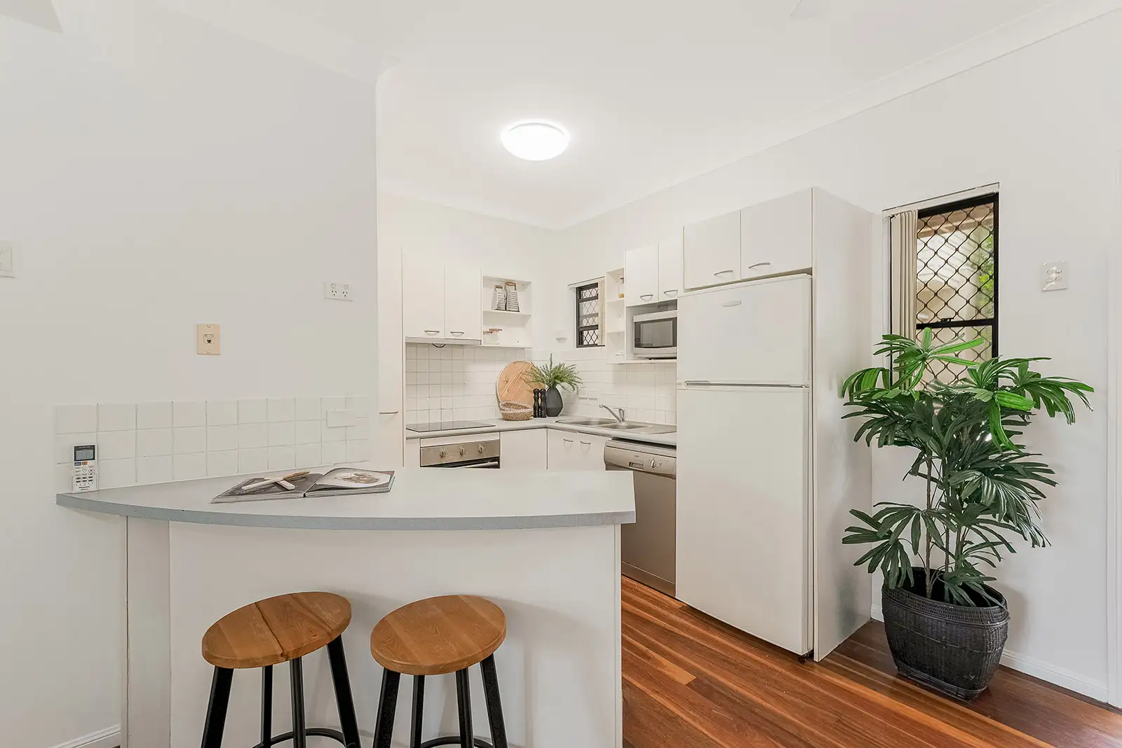 UNIT 4 50 WARREN ST, St Lucia, Brisbane Western Region, 0 ਕਮਰੇ, 0 ਬਾਥਰੂਮ, Townhouse