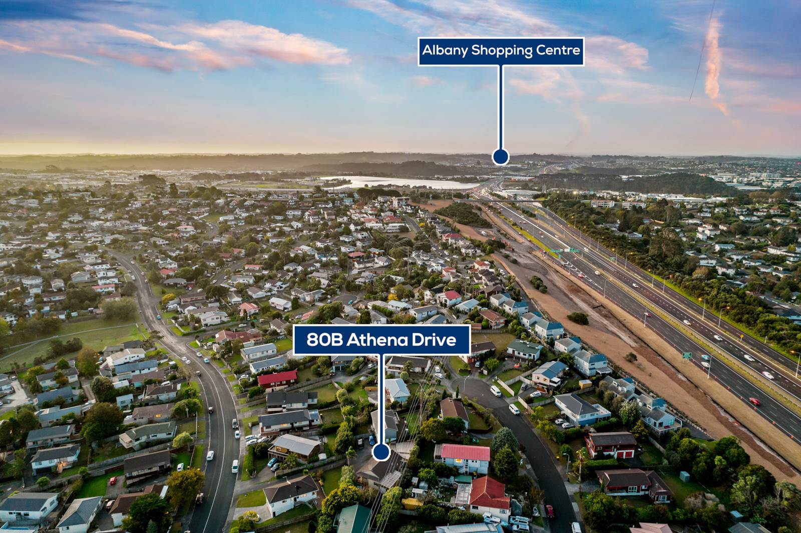 2/80a Athena Drive, Totara Vale, North Shore City, 3 રૂમ, 1 બાથરૂમ