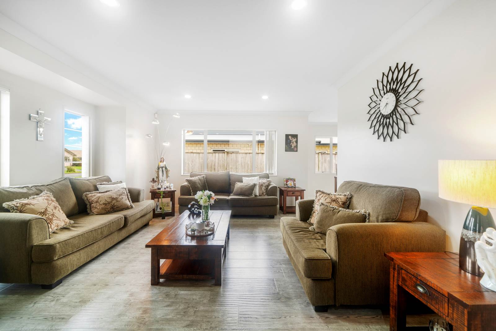 13 Aberdeen Crescent, Wattle Downs, Manukau City, 4 રૂમ, 2 બાથરૂમ, House