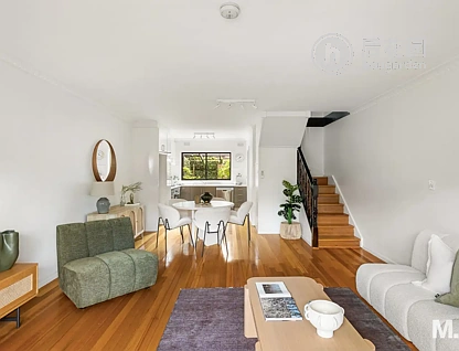 Unit 2/243 PASCOE VALE ROAD, ESSENDON, 2 rūma, 1 rūma horoi, Townhouse