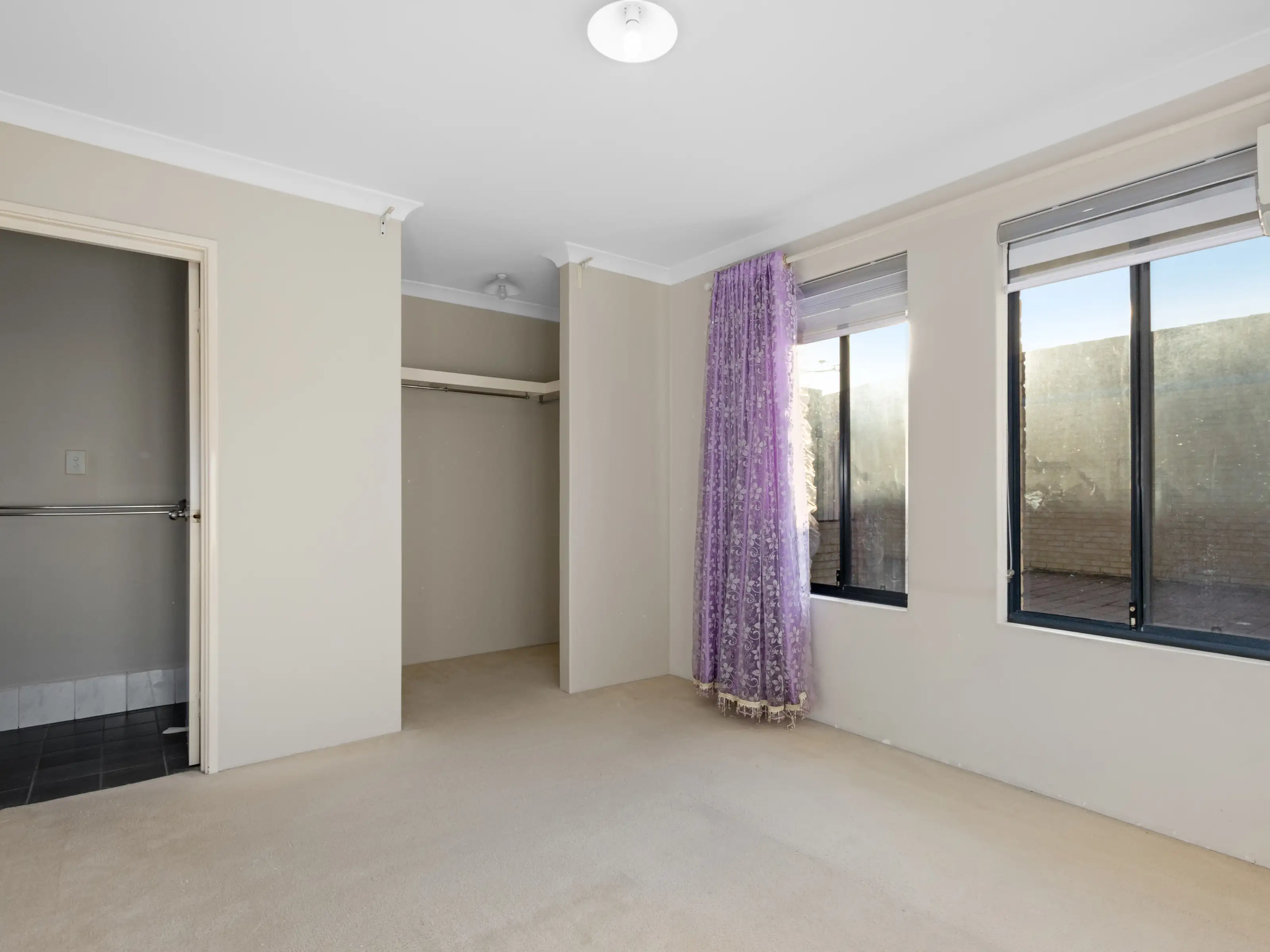 UNIT 4 10-12 JAMES ST, Cannington, South East Perth, 0 ห้องนอน, 0 ห้องน้ำ, House
