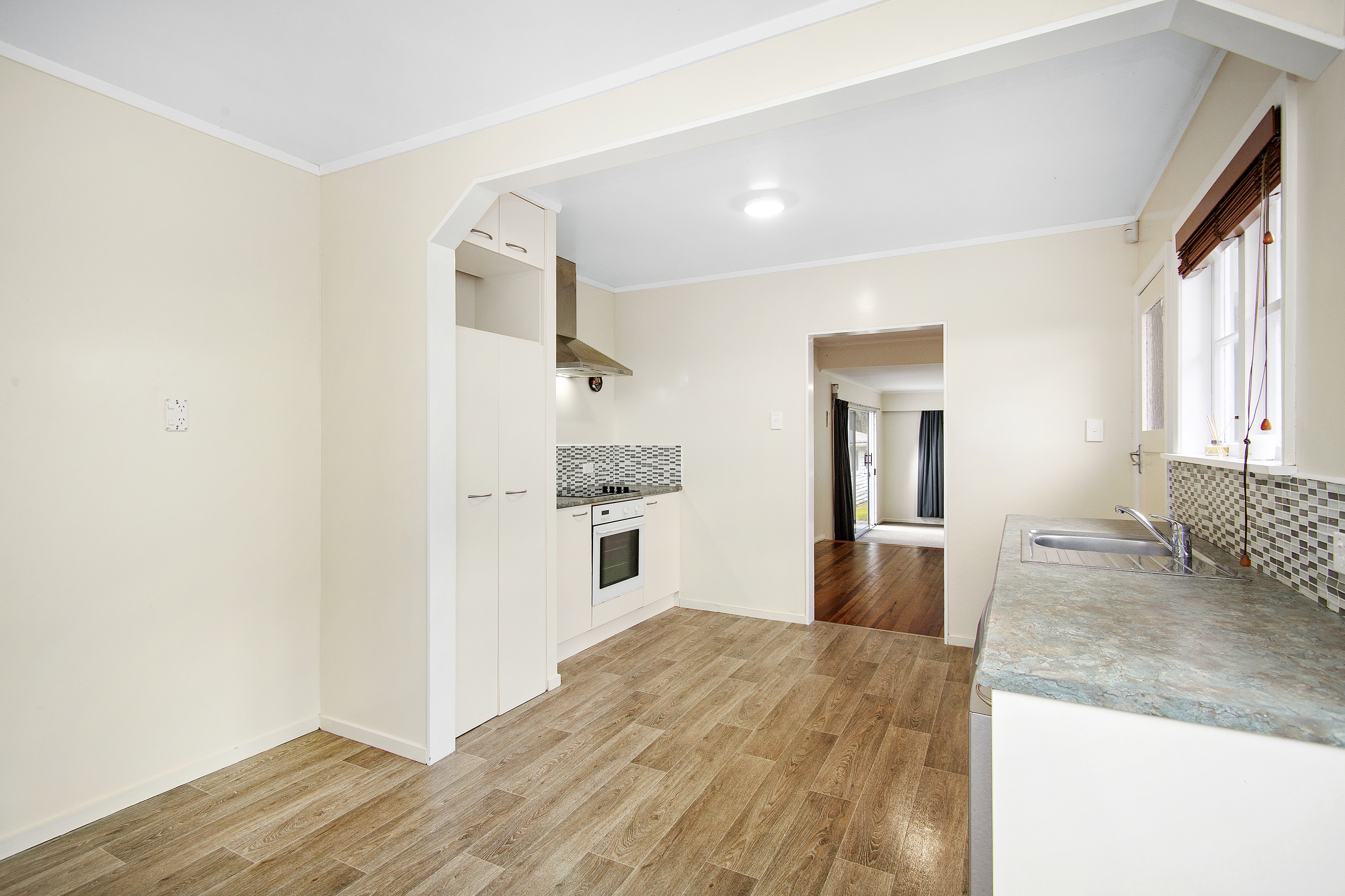 63 Sunny Grove, Wainuiomata, Lower Hutt, 3 Kuwarto, 2 Banyo, House