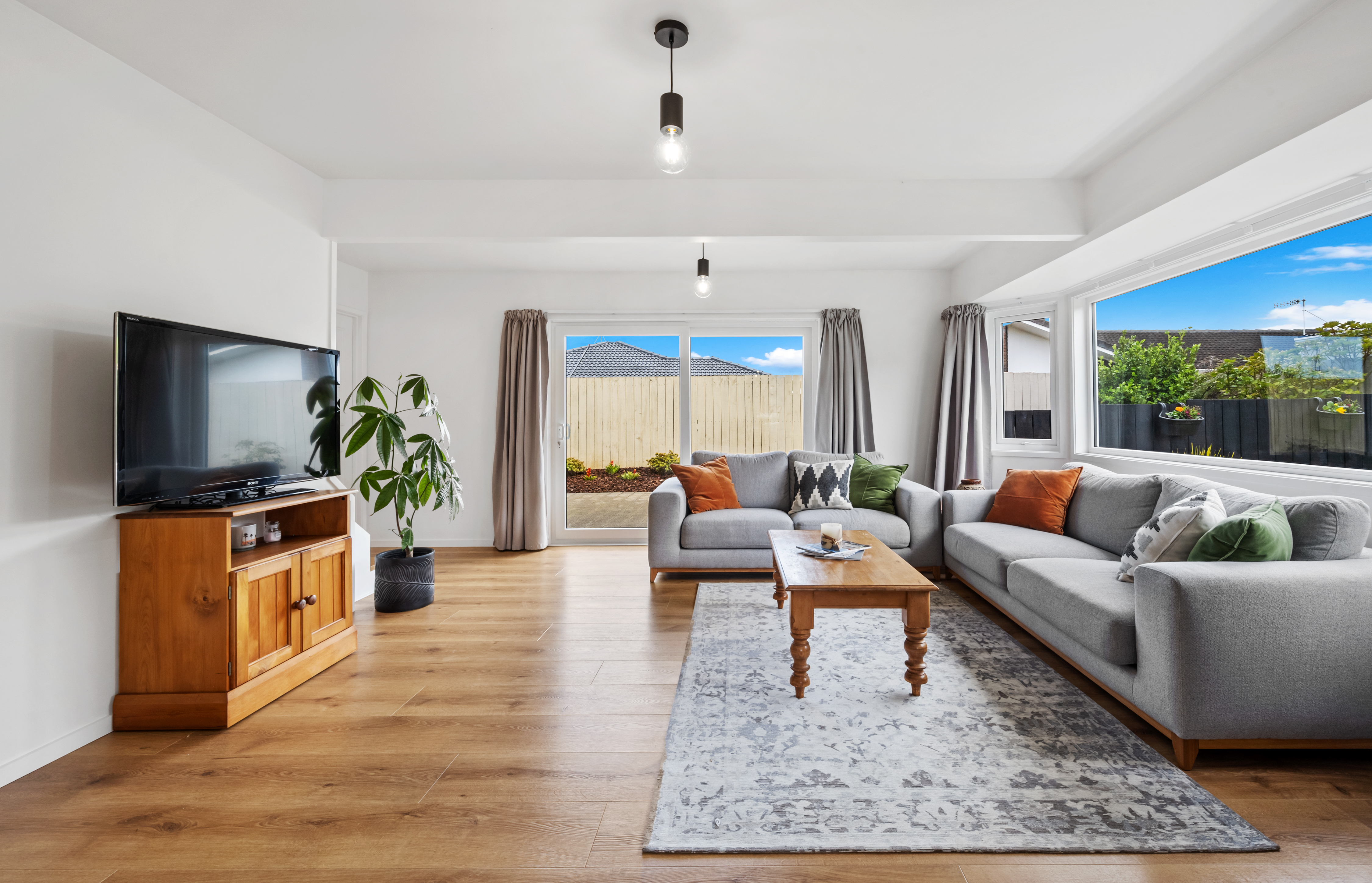 2/15 Cornelian Crescent, Half Moon Bay, Manukau City, 3 ਕਮਰੇ, 0 ਬਾਥਰੂਮ, House