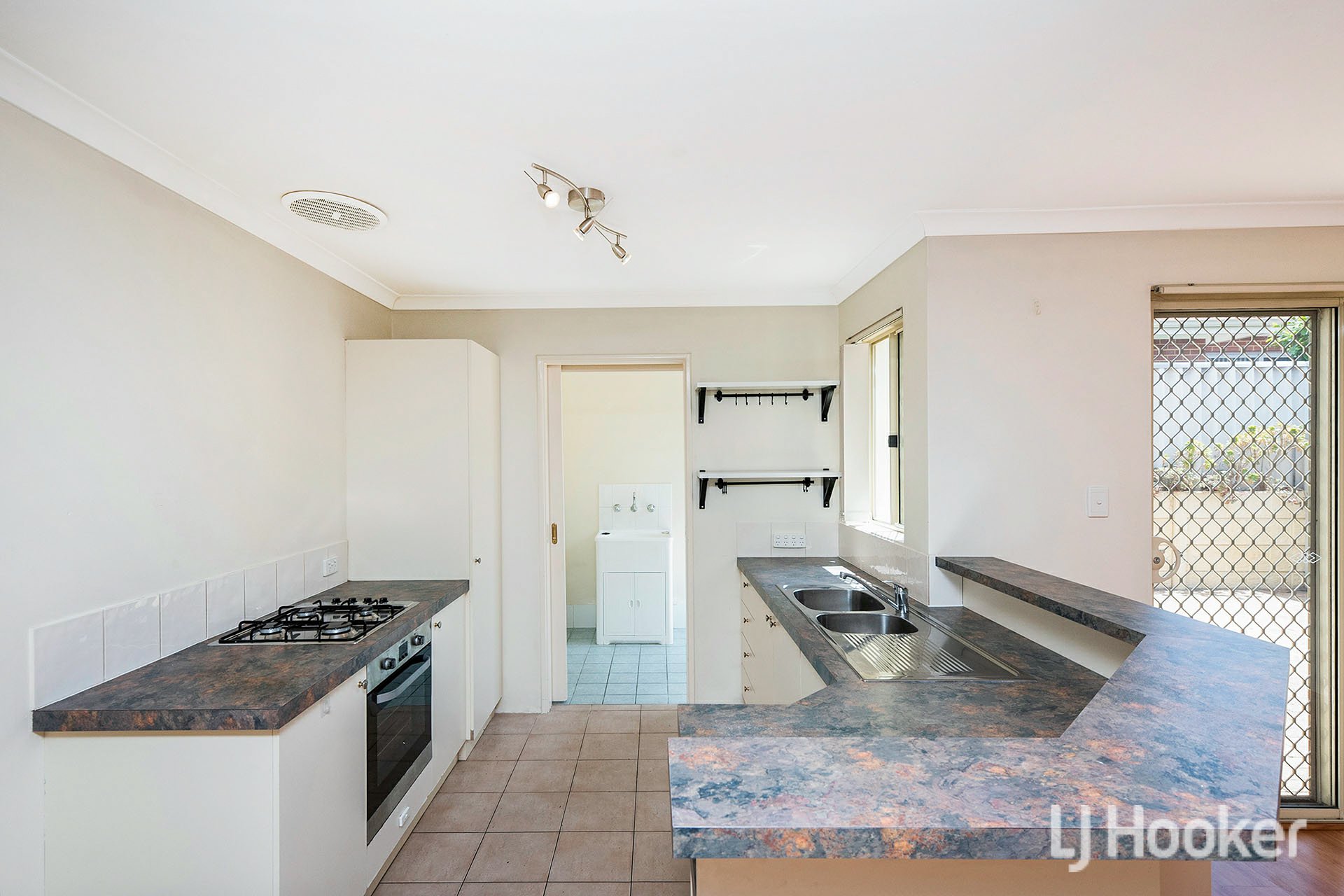 UNIT 5 99-103 ARMSTRONG RD, Wilson, South East Perth, 0 chambres, 0 salles de bain, House