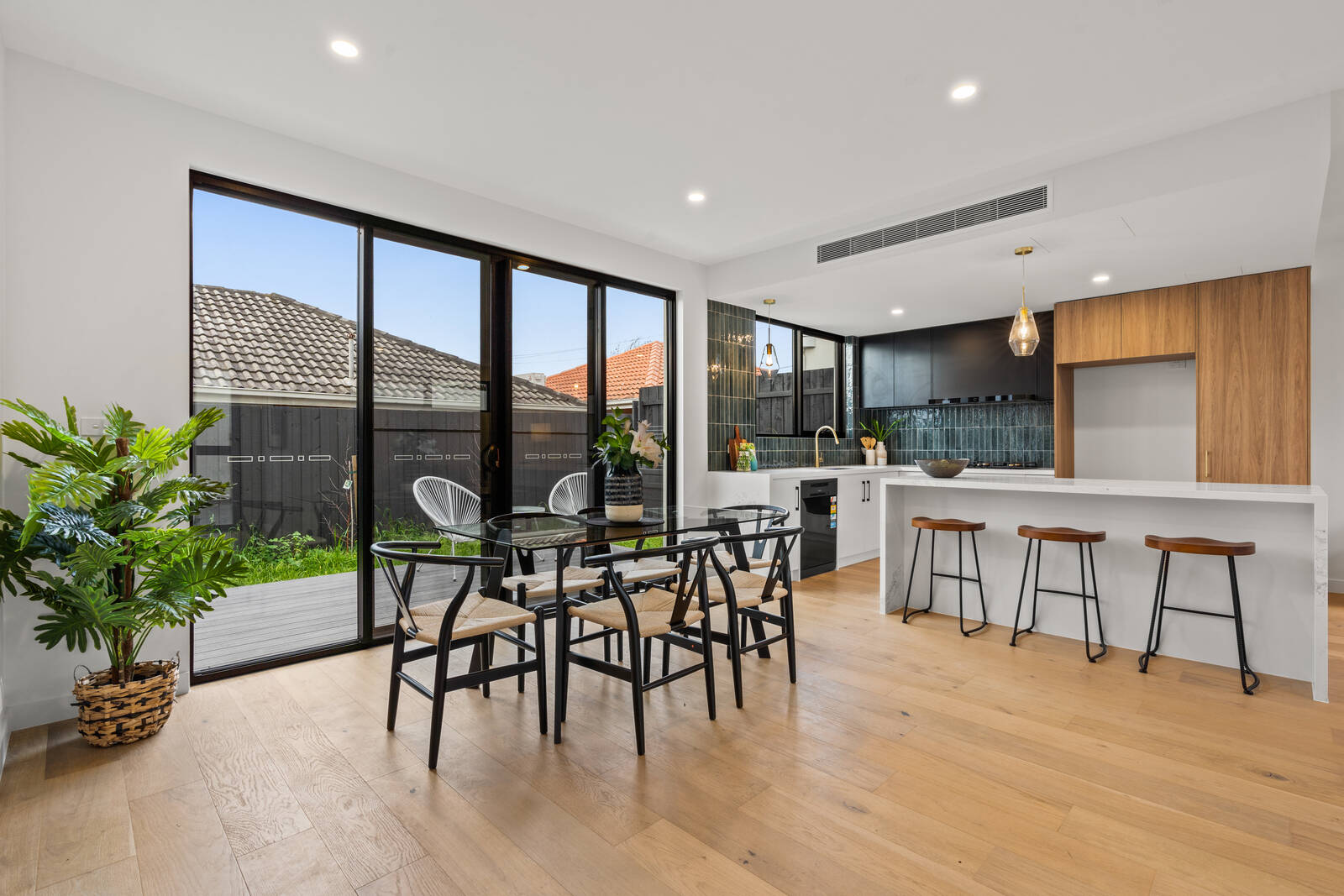 UNIT 3 494 MAIN ST, Mordialloc, Bayside, 0 Kuwarto, 0 Banyo, Townhouse