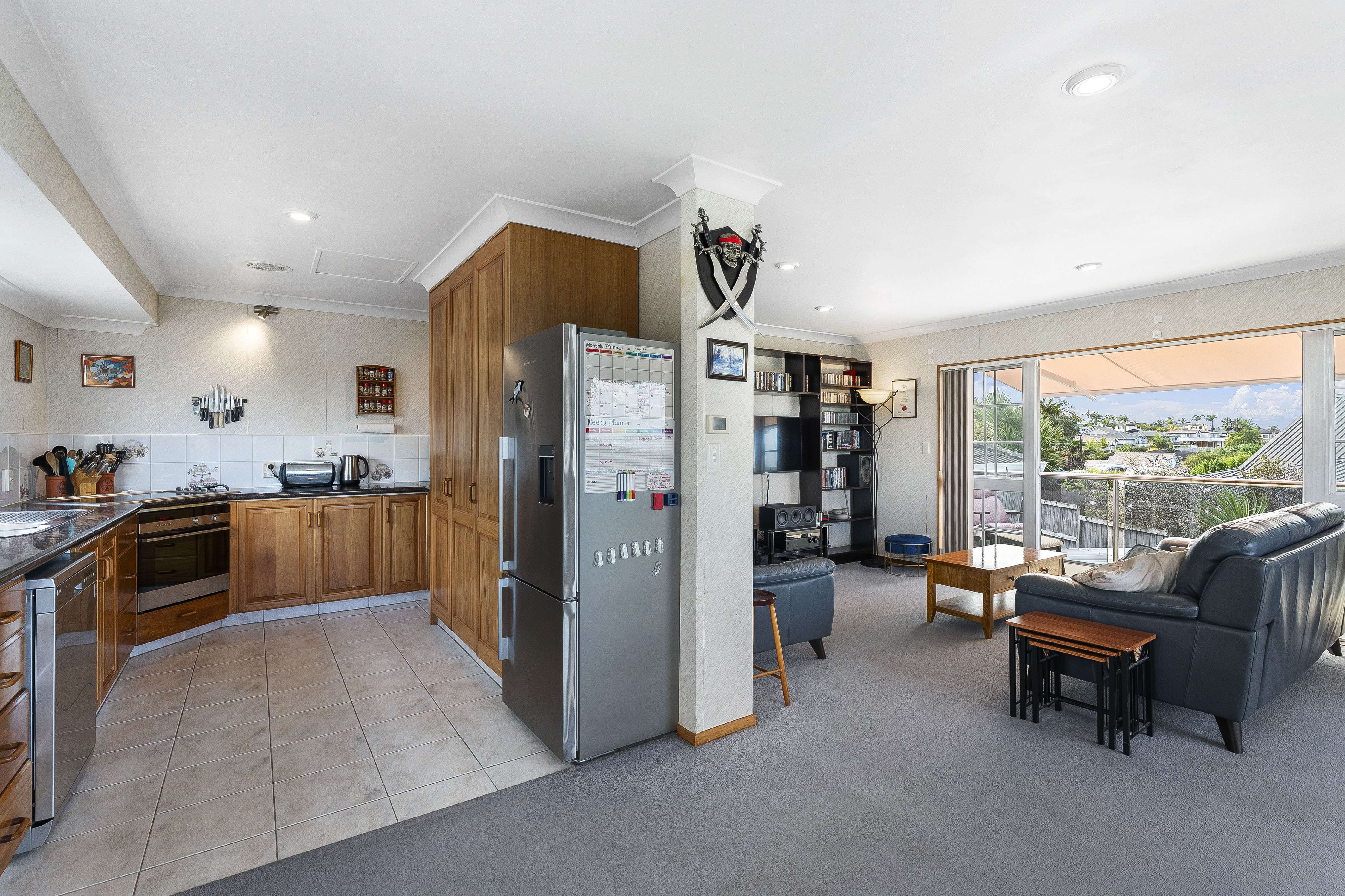 2/1 Clearwater Cove, West Harbour, Waitakere City, 3 침실, 0 욕실, House