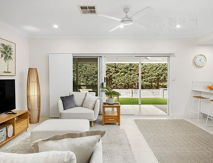 Unit 4/38 SIMON STREET, YERONGA, 0 rūma, 0 rūma horoi, Townhouse