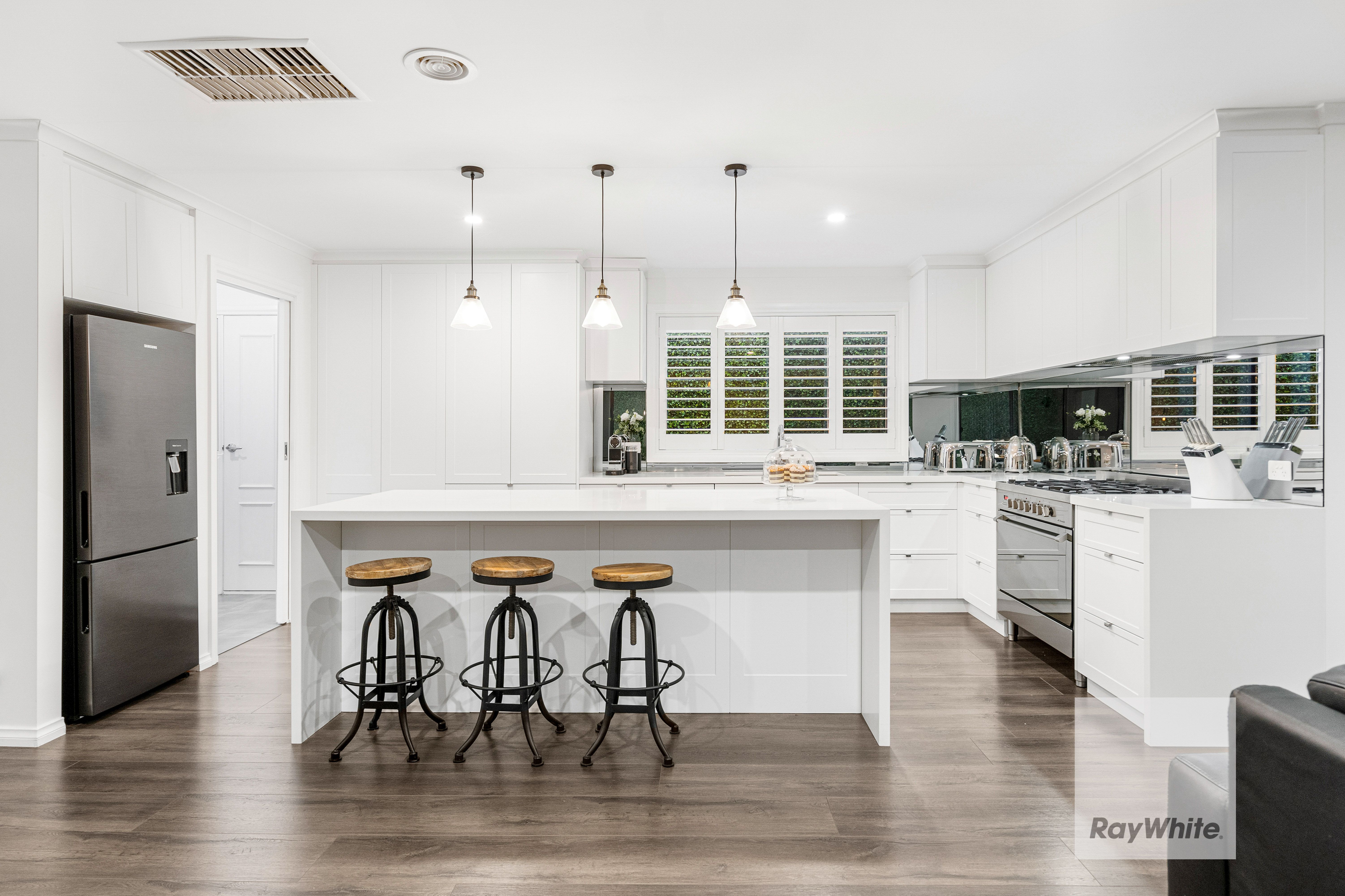 17 BLAKEVILLE DR, Caroline Springs, Western Melbourne, 0 कमरे, 0 बाथरूम, House