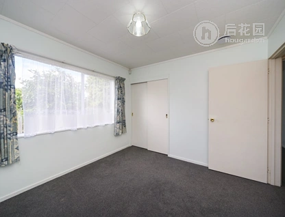 82 Geraldine Crescent, Cloverlea, Palmerston North, 2 Kuwarto, 1 Banyo