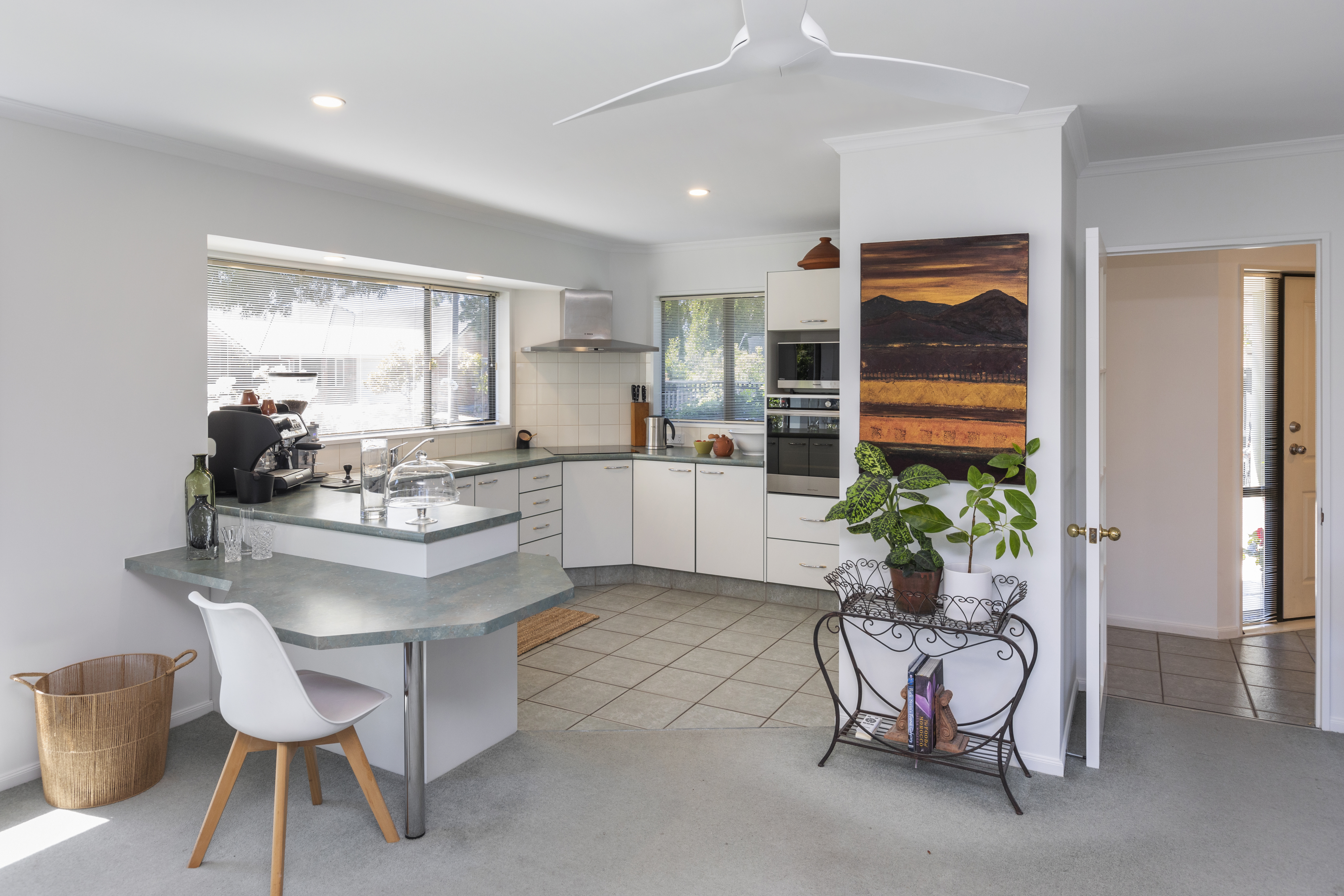 6 Berkshire Drive, Avonhead, Christchurch City, 4 ਕਮਰੇ, 2 ਬਾਥਰੂਮ, House