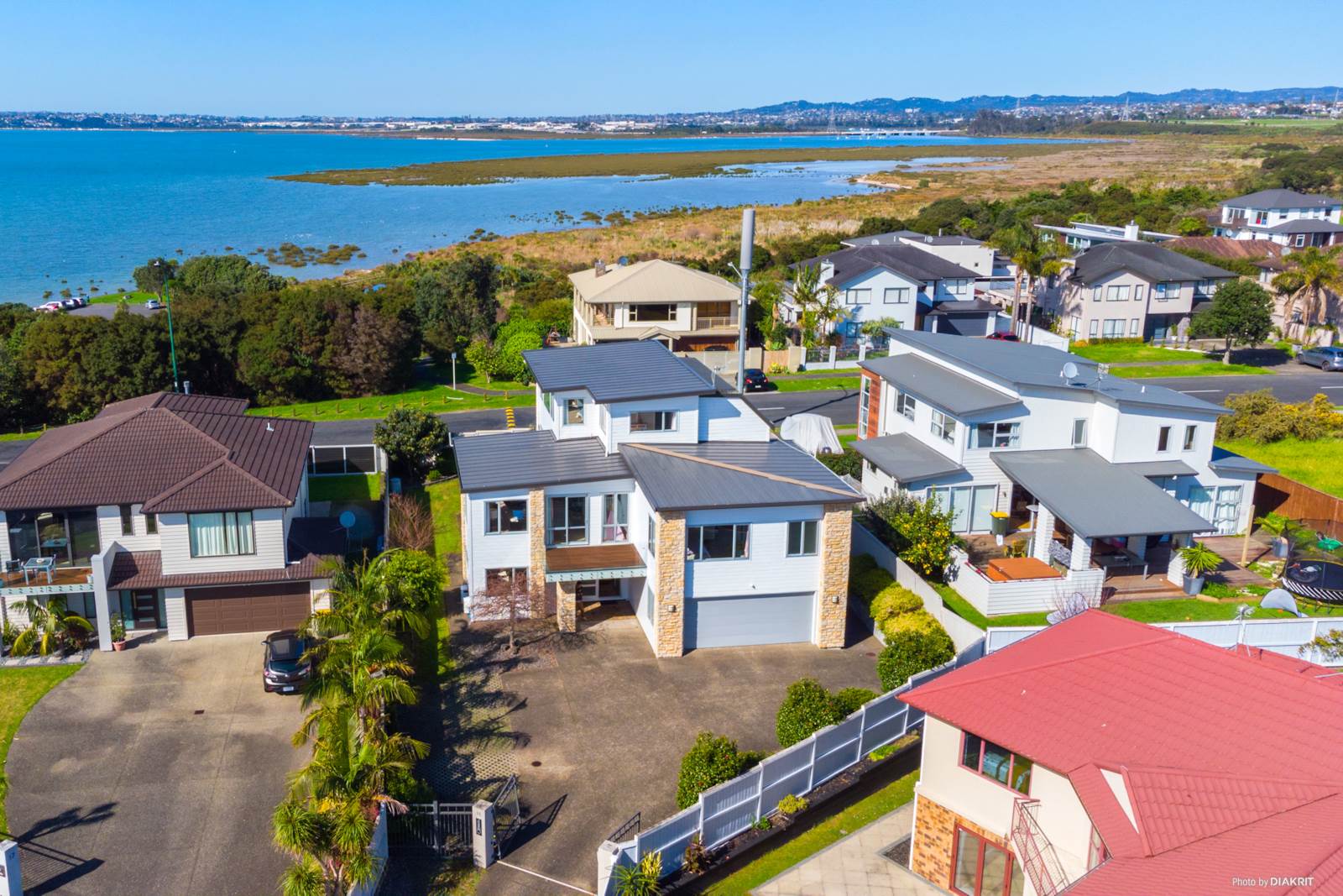 15 Onemana Way, Te Atatu Peninsula, Waitakere City, 6 ਕਮਰੇ, 4 ਬਾਥਰੂਮ