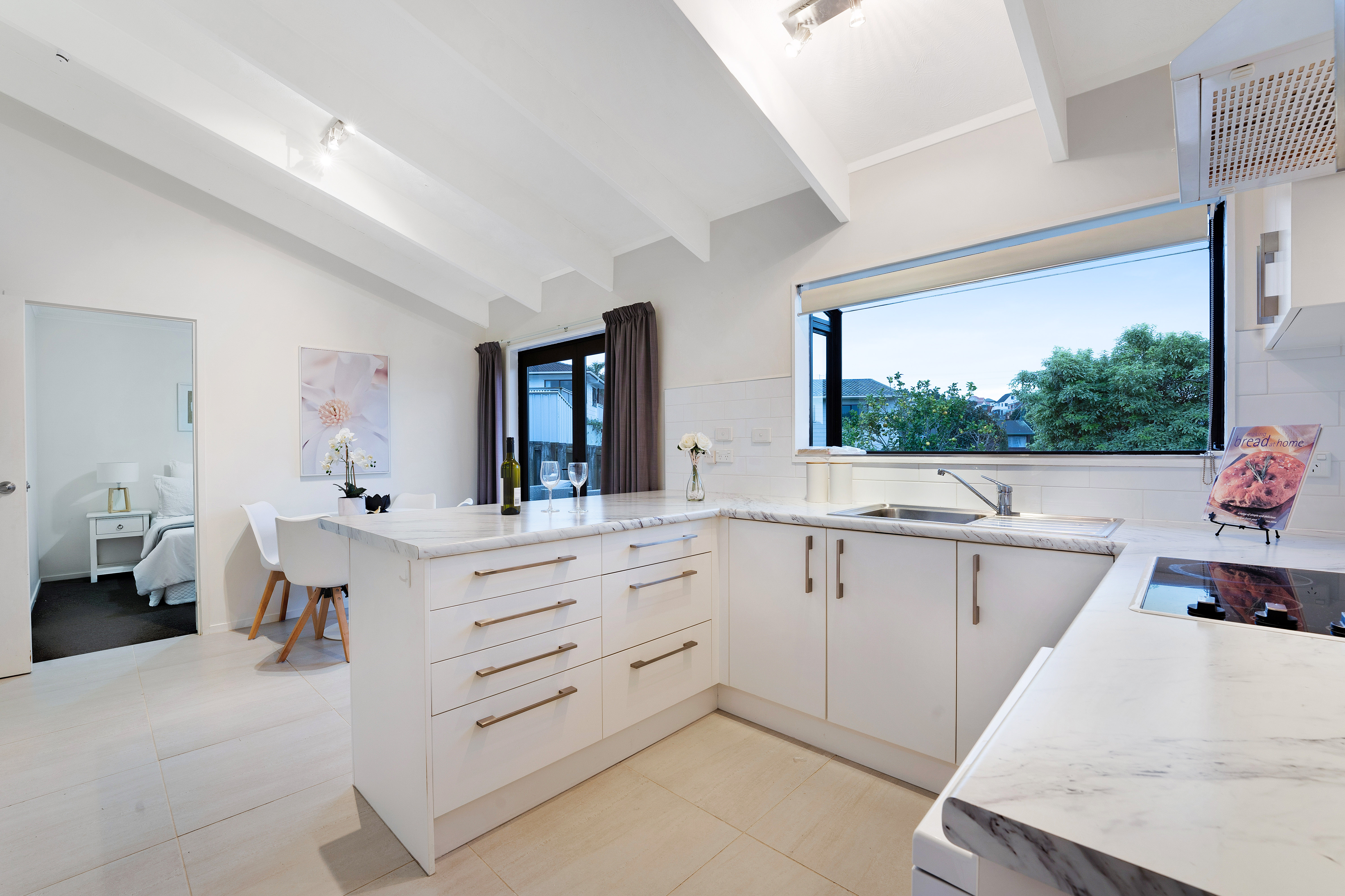 1/39 Athena Drive, Totara Vale, North Shore City, 3 રૂમ, 1 બાથરૂમ