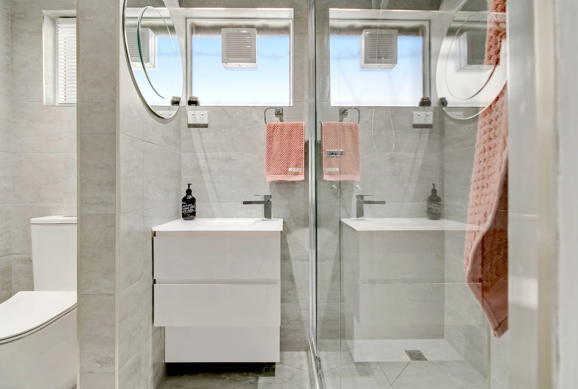UNIT 2 38 DALGETY ST, St Kilda, Melbourne CBD, 0 Bedrooms, 0 Bathrooms, Studio