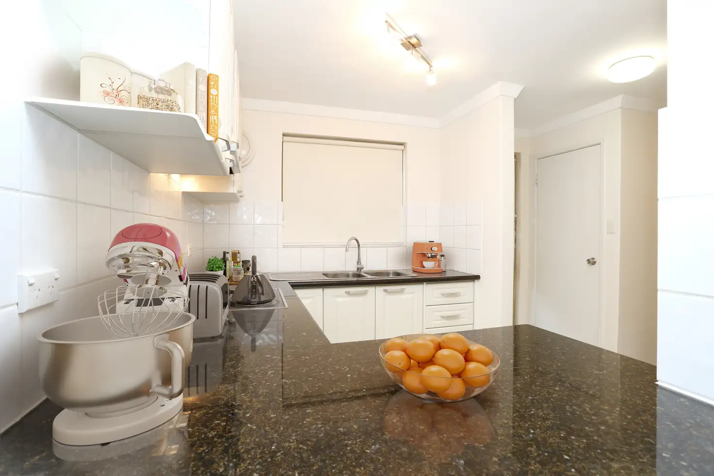 PENINSULA VILLAGE ONE UNIT 102 2 WALL ST, Maylands, North East Perth, 0 chambres, 0 salles de bain, Unit