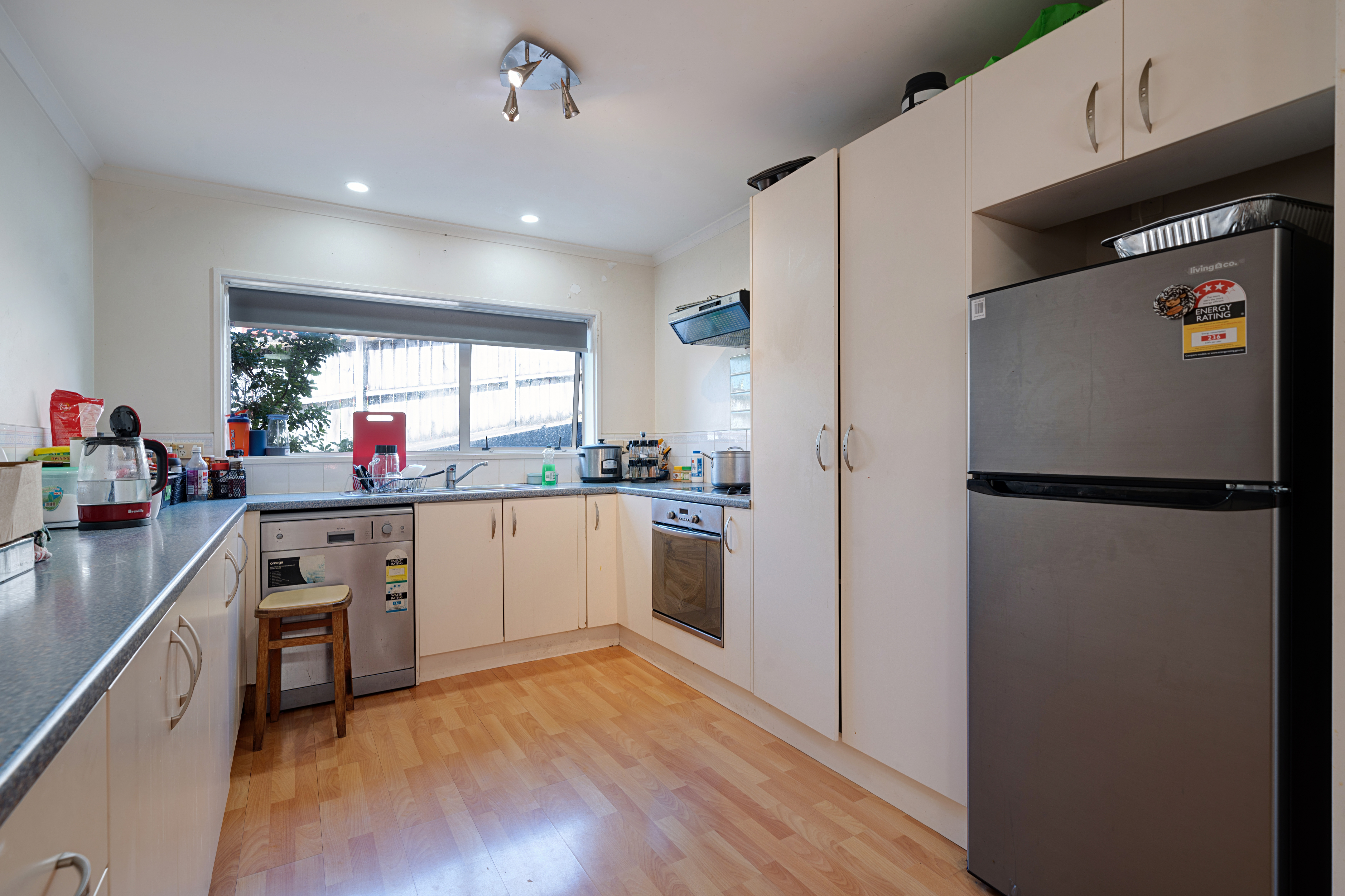 15 Millstream Drive, Henderson, Waitakere City, 6 침실, 3 욕실, Home & Income