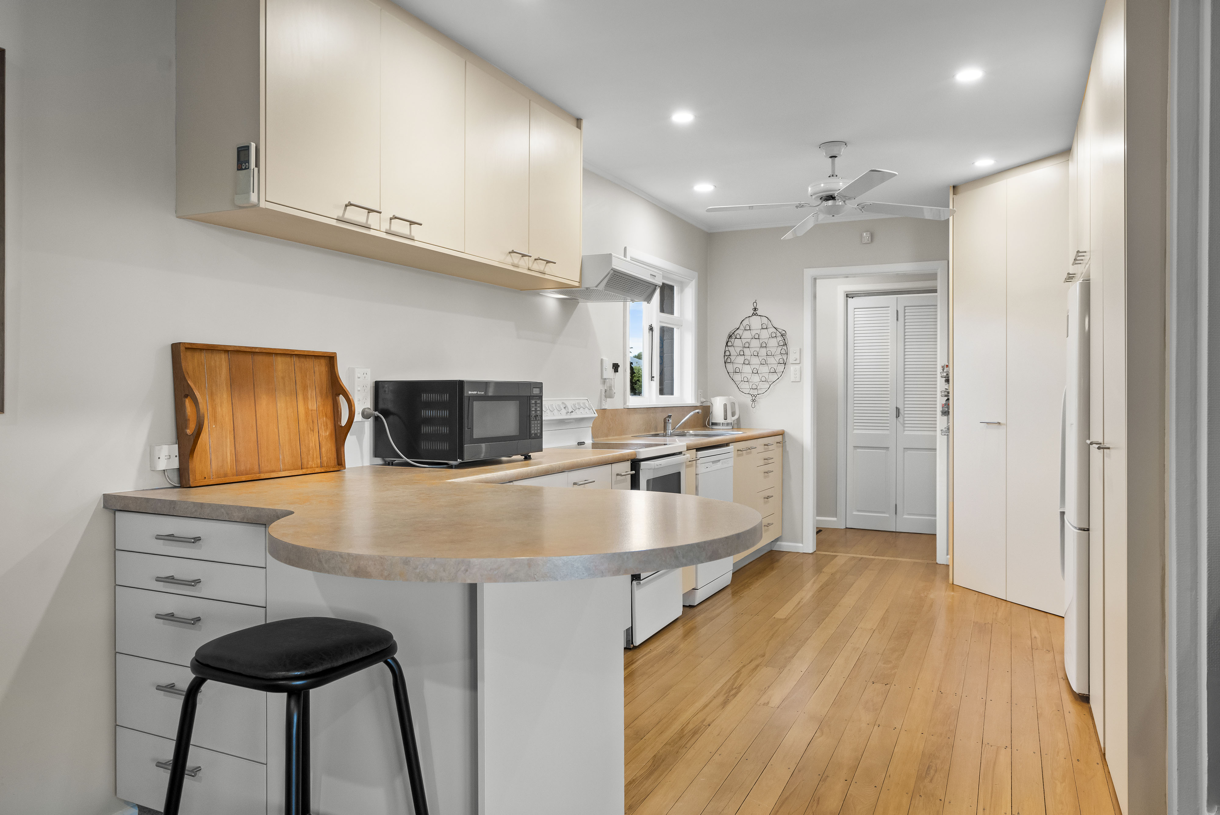 30 Warren Crescent, Hillmorton, Christchurch City, 4 Bedrooms, 2 Bathrooms, House