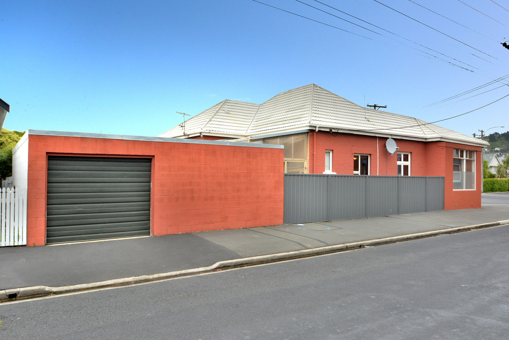 99 Hargest Crescent, Saint Clair, Dunedin City, 4房, 1浴