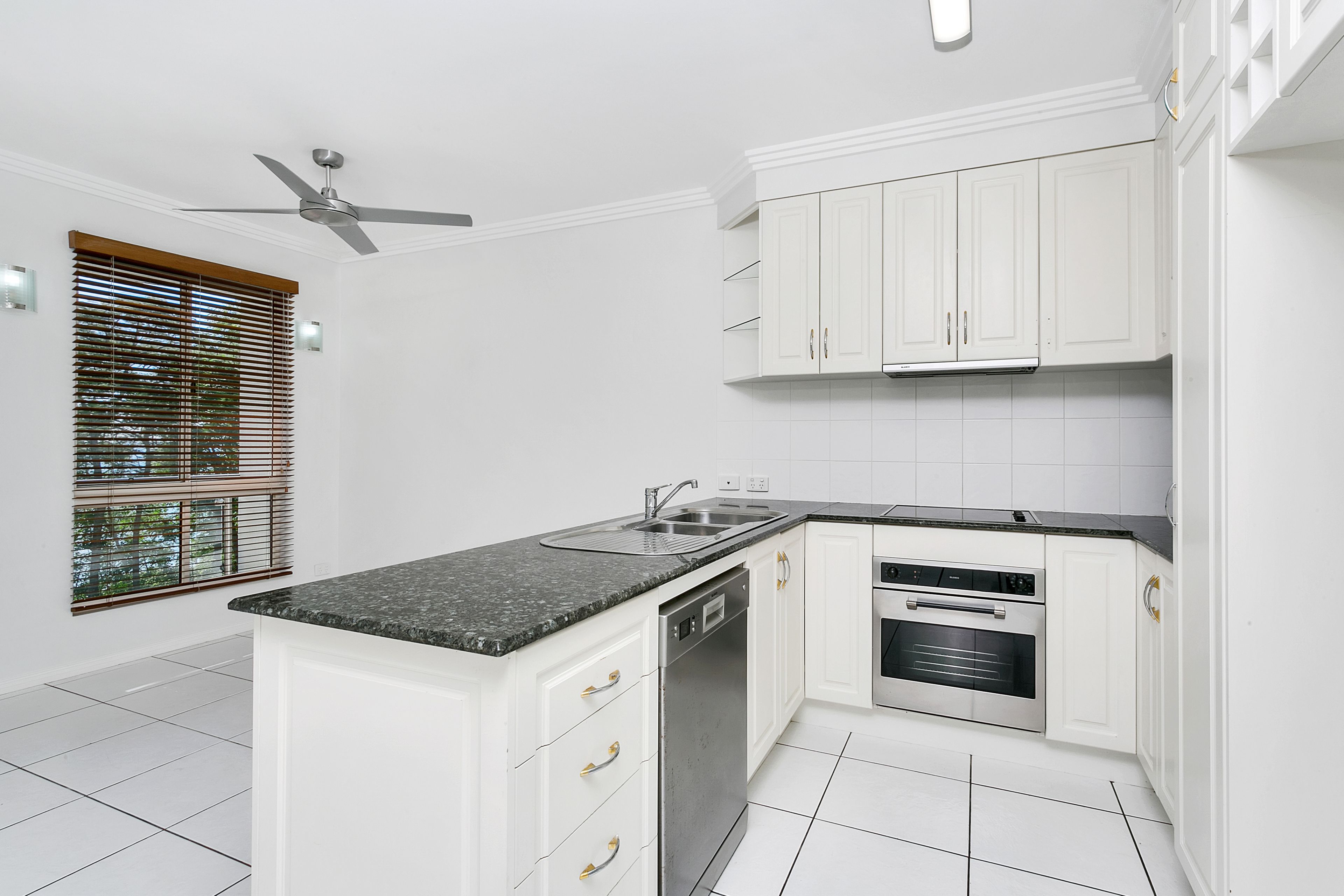 Unit 9/96 MOORE STREET, TRINITY BEACH, 0 રૂમ, 0 બાથરૂમ, Unit