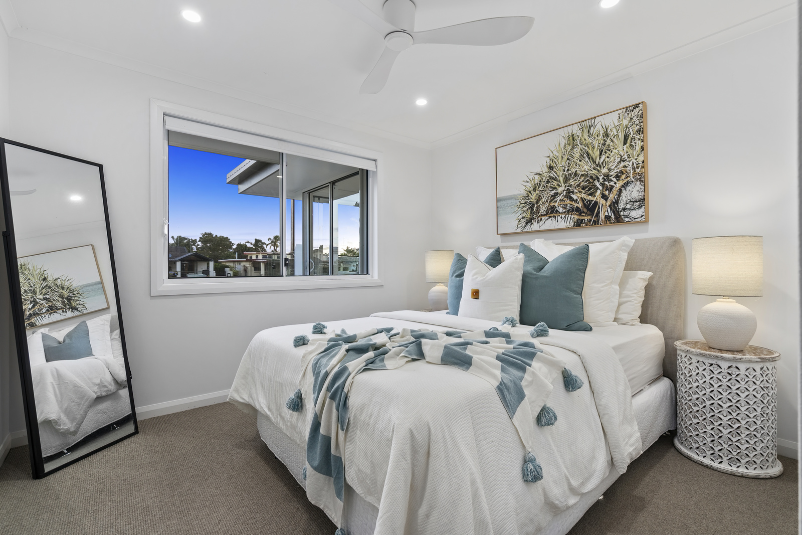 6 CARMEL CT, Broadbeach Waters, Gold Coast, 0 कमरे, 0 बाथरूम, House
