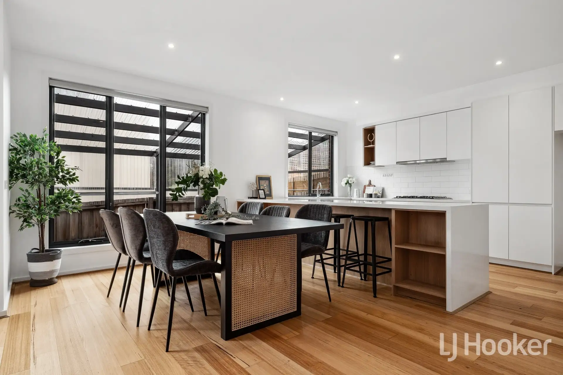 UNIT 4 198 BELMORE RD, Balwyn, Inner East Melbourne, 0 Kuwarto, 0 Banyo, Townhouse