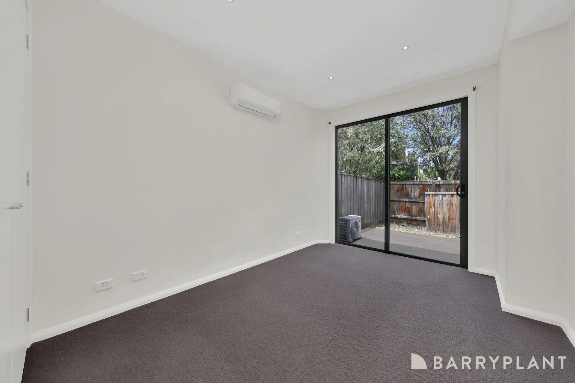 190 GORDONS RD, South Morang, North Melbourne, 0 habitaciones, 0 baños, Townhouse