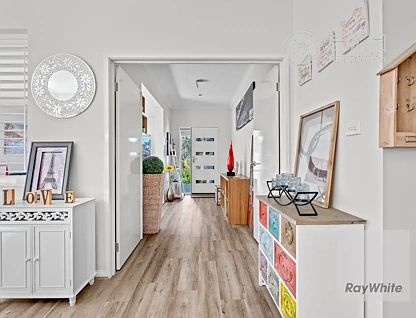 5 CAUDURO WAY, EPPING VIC 3076, 4 침실, 2 욕실, House