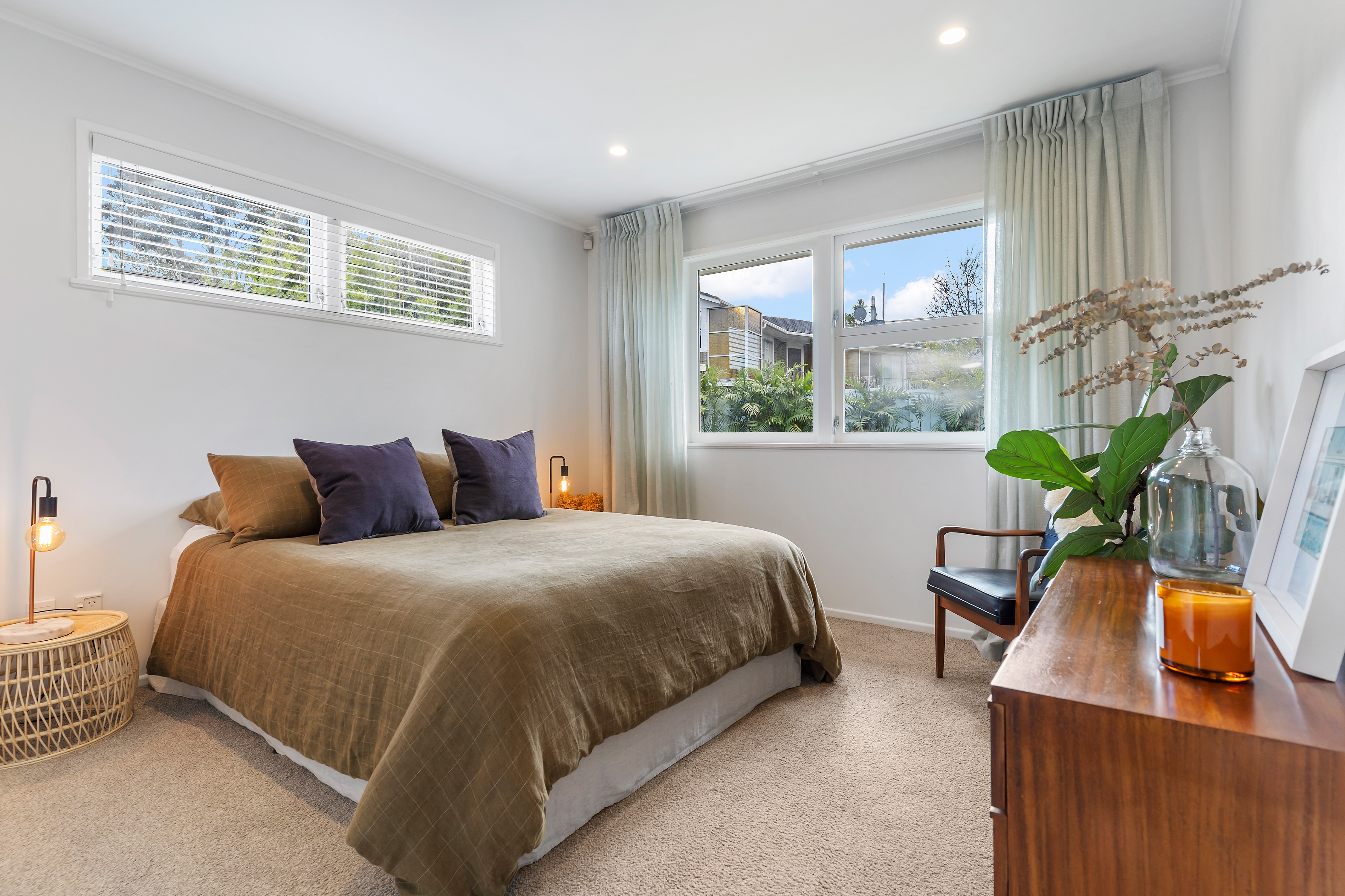 1/12 Grimshaw Place, Henderson, Waitakere City, 3 침실, 1 욕실, House