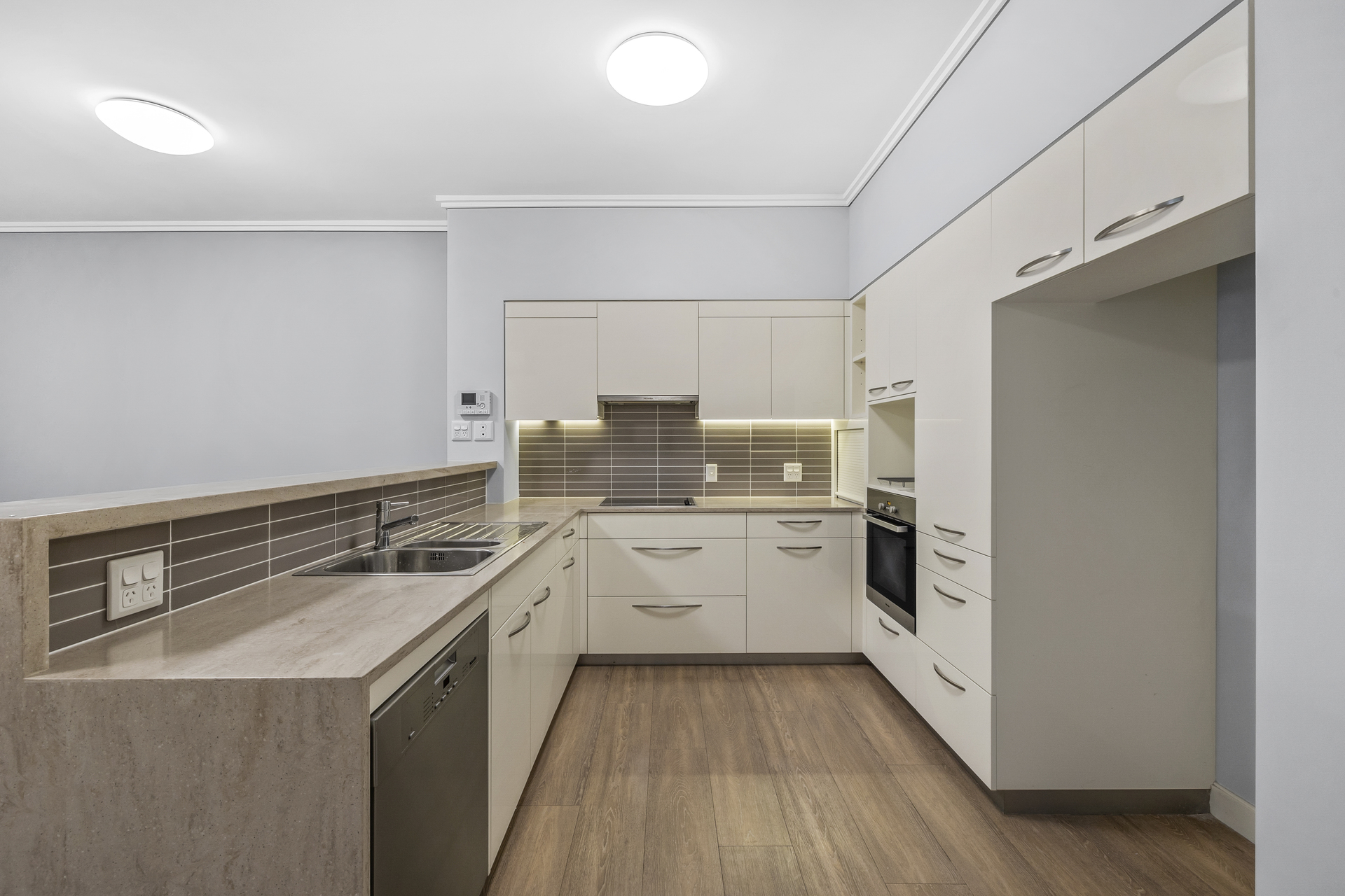 UNIT 4 33 CHARLOTTE ST, Ashfield, Inner West, 0 Kuwarto, 0 Banyo, Unit