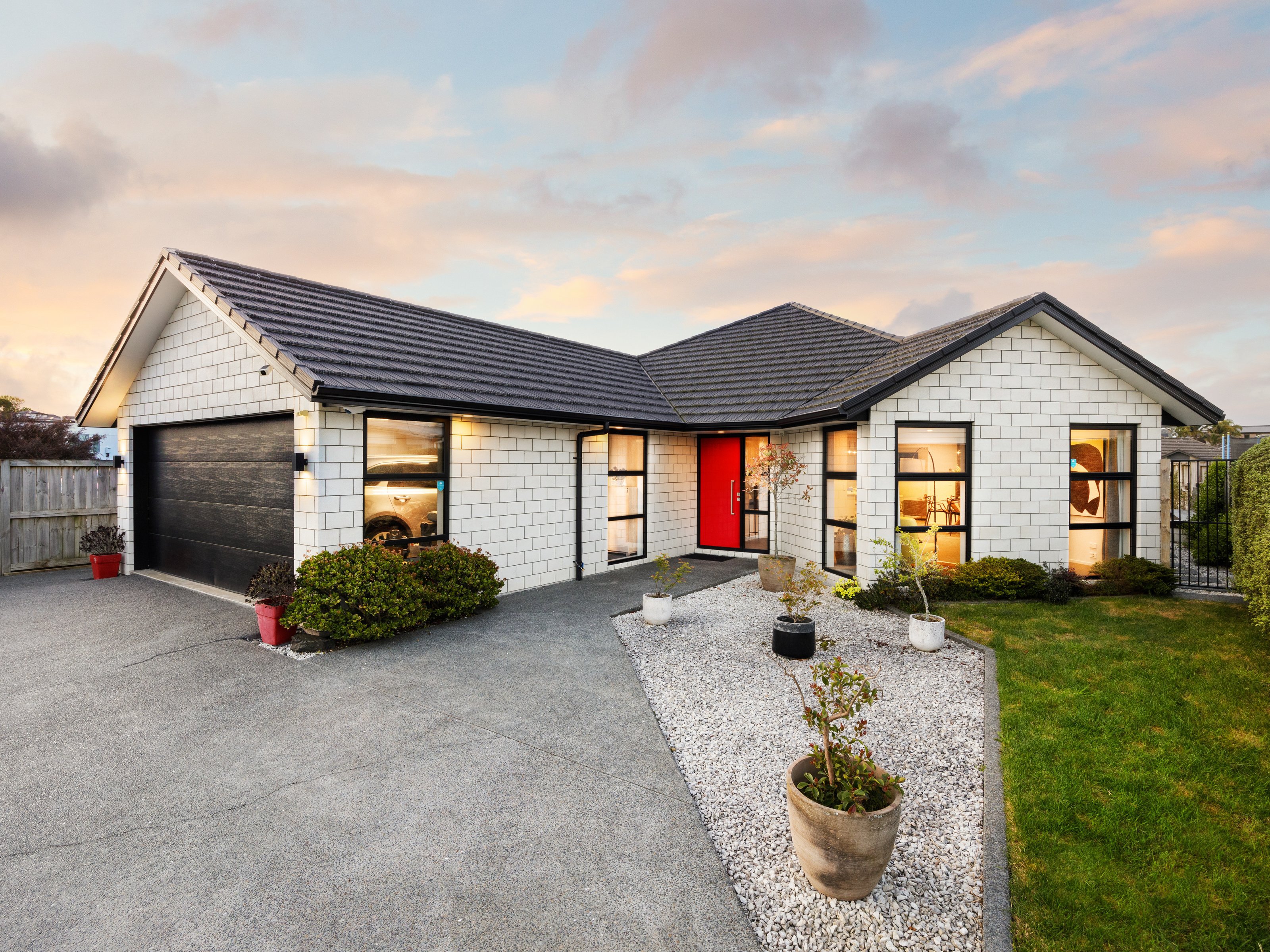 18 Teatree Close, Huntington