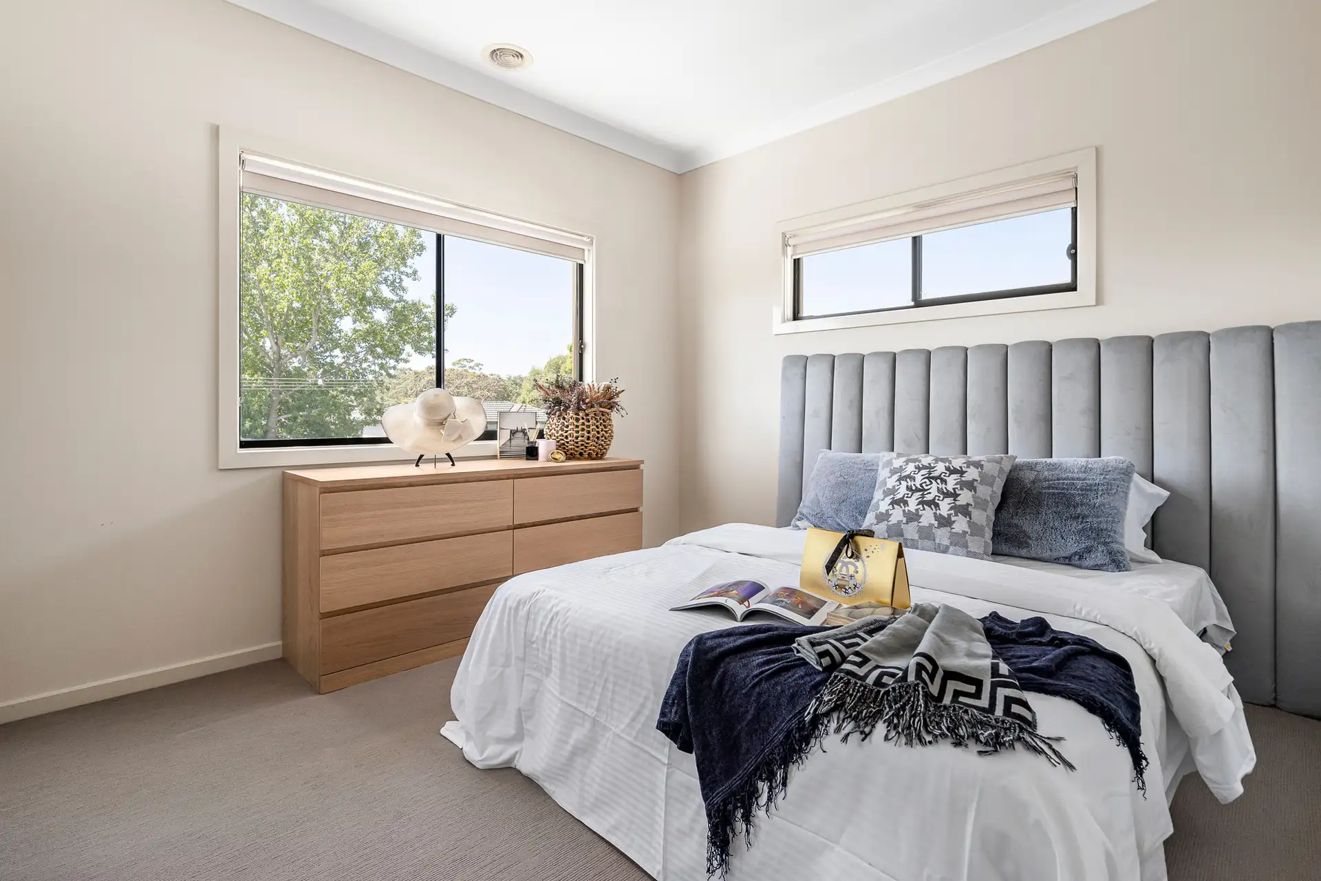 UNIT 2 4 KOROIT ST, Nunawading, East Melbourne, 0部屋, 0バスルーム, Townhouse