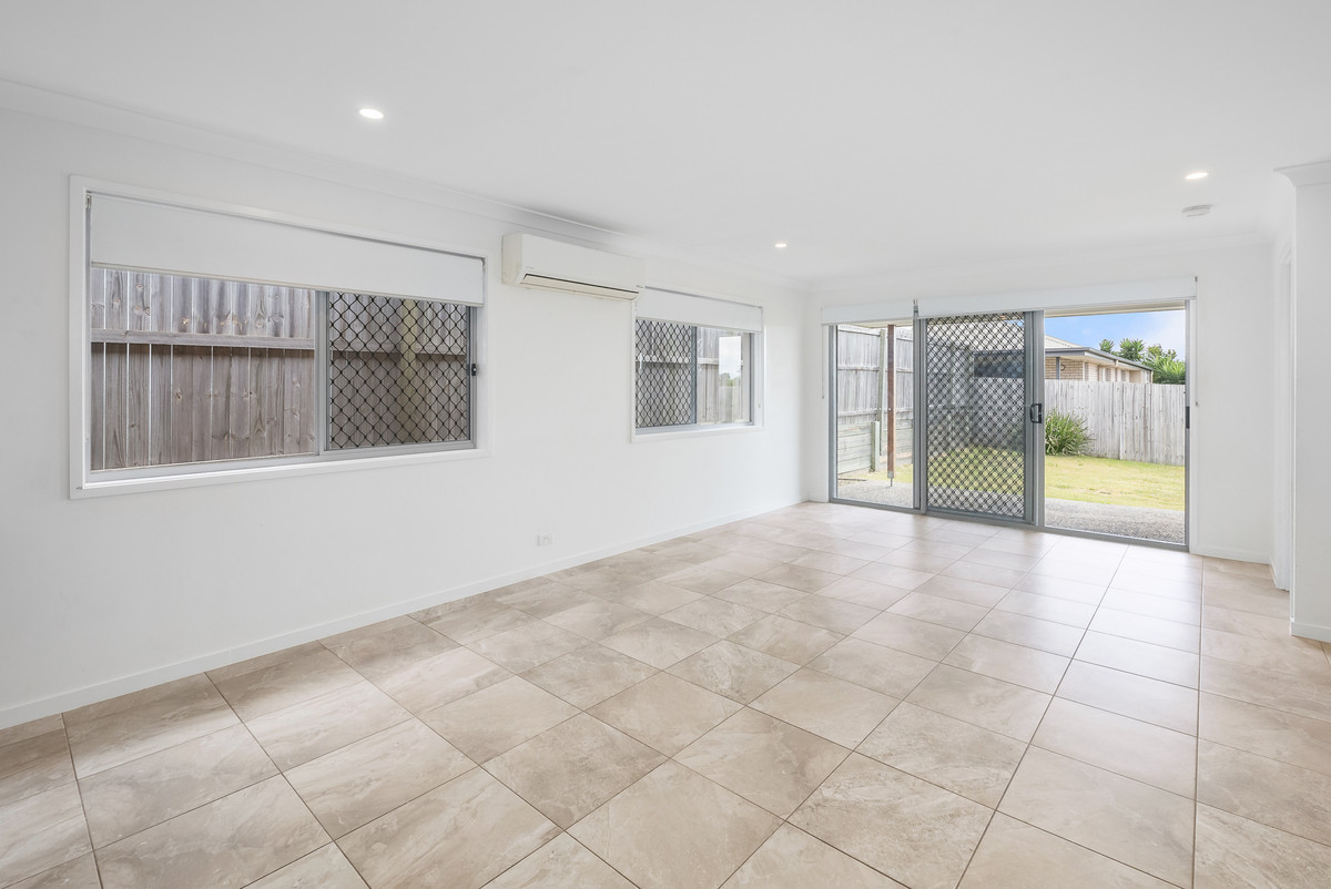 3 ROSELLA ST, Redbank Plains, Ipswich - Greater Region, 0房, 0浴, House
