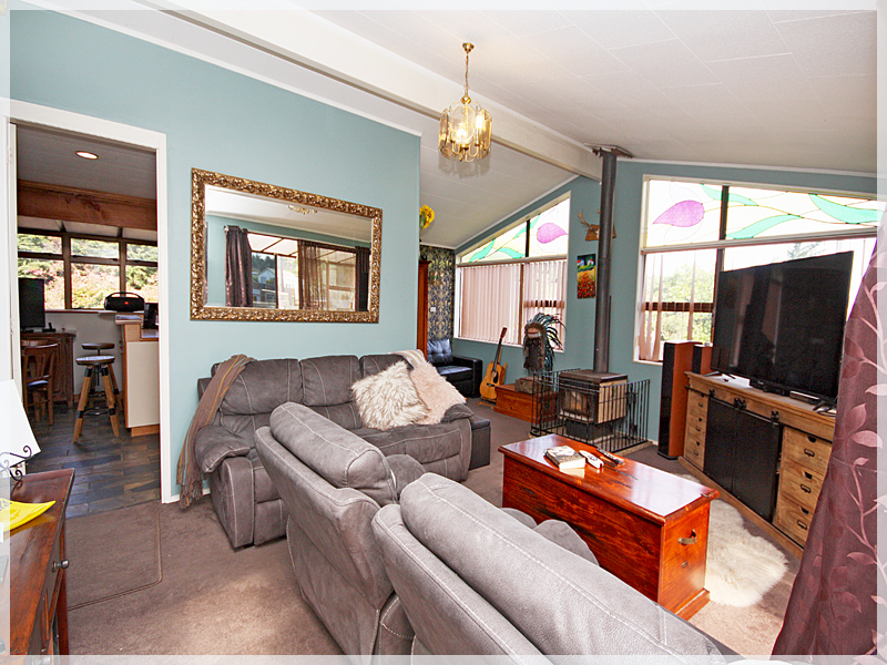 27 Nuku Street, Tangimoana, Manawatu, 2 कमरे, 1 बाथरूम