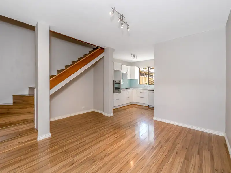 WHITE GUM VILLAS UNIT 8 52 SAMSON ST, White Gum Valley, South West Perth, 0房, 0浴, House