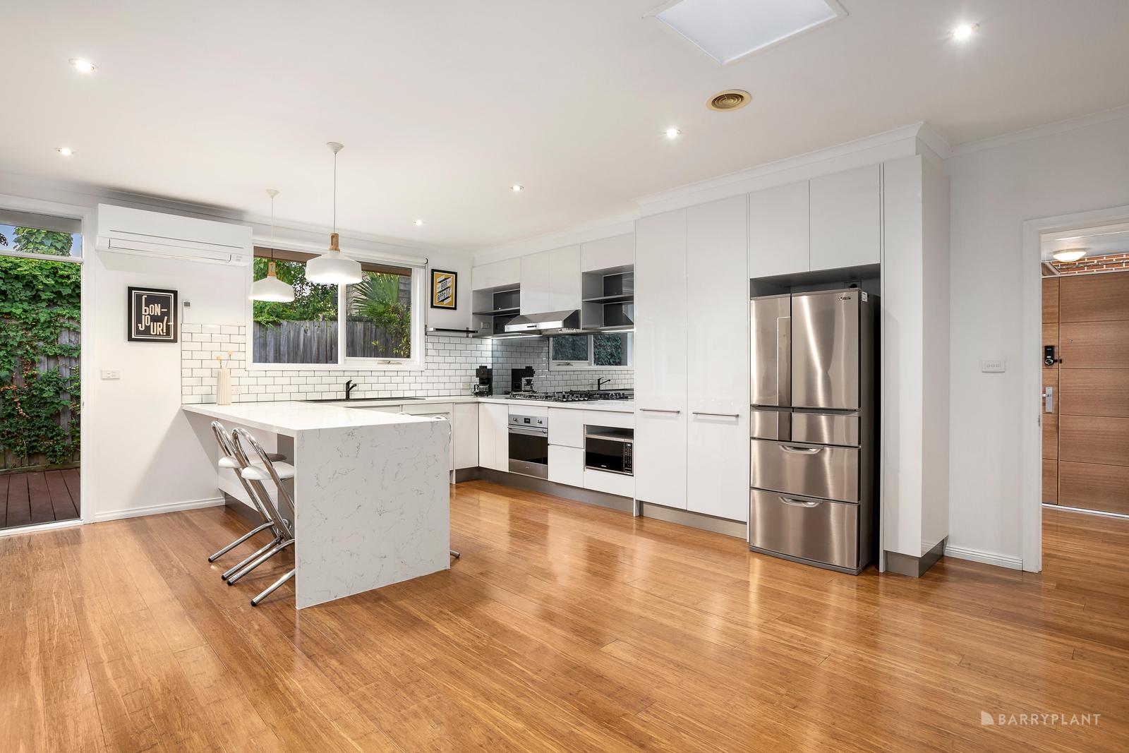 UNIT 2 11 CLARKE ST, Templestowe, Inner East Melbourne, 0部屋, 0バスルーム, Unit
