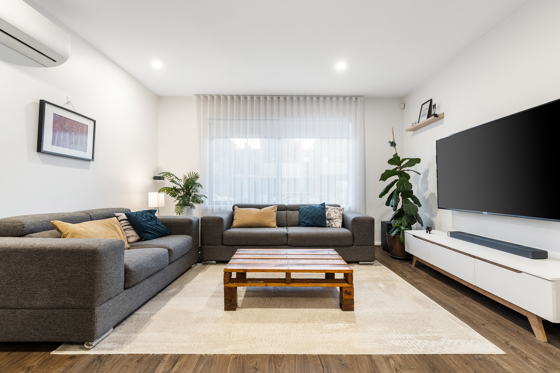 73 EMMELINE ROW, Rowville, East Melbourne, 0房, 0浴, House
