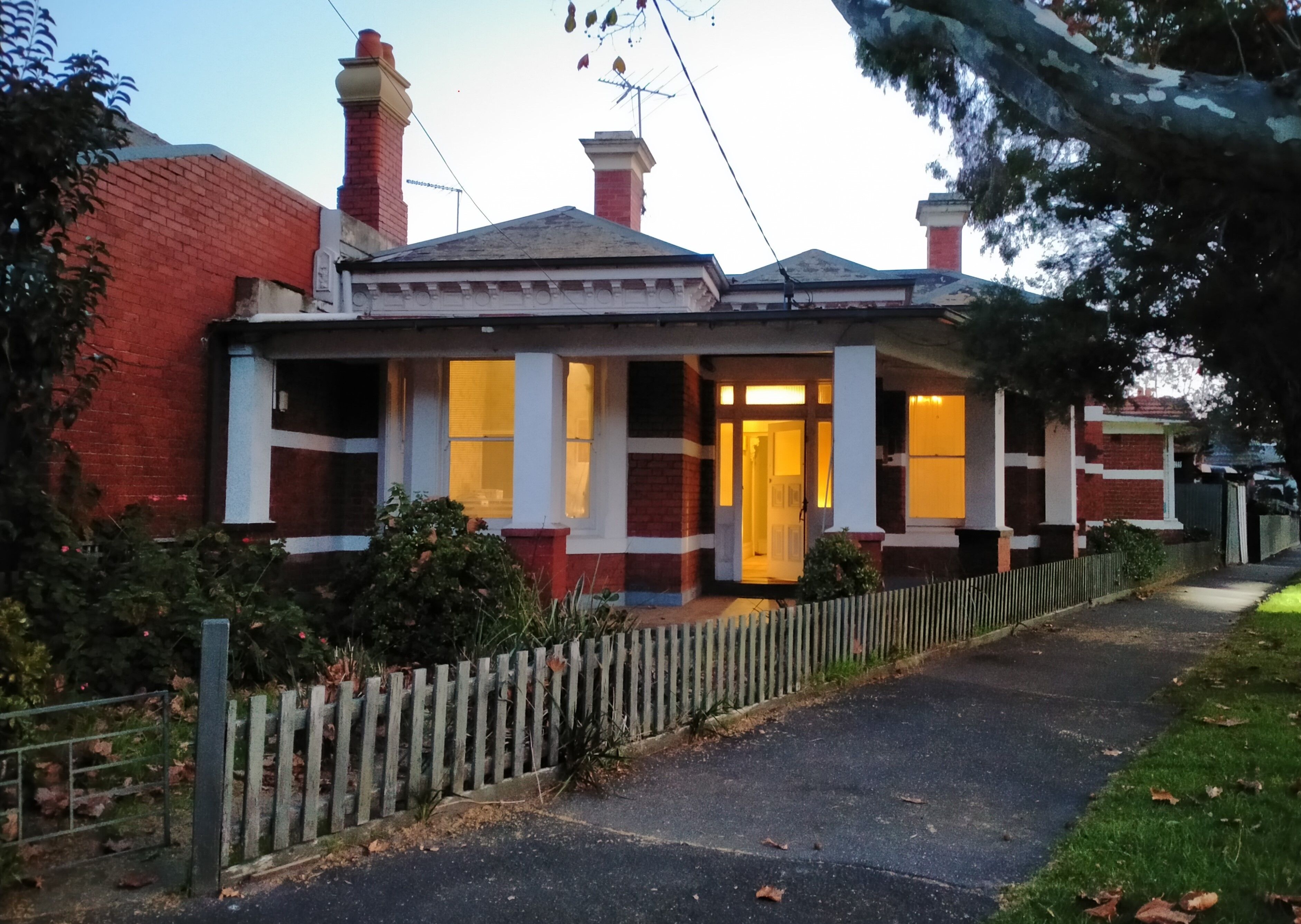 NEIGHBOURHOOD RESIDENTIAL ZONE - SCHEDULE 1
