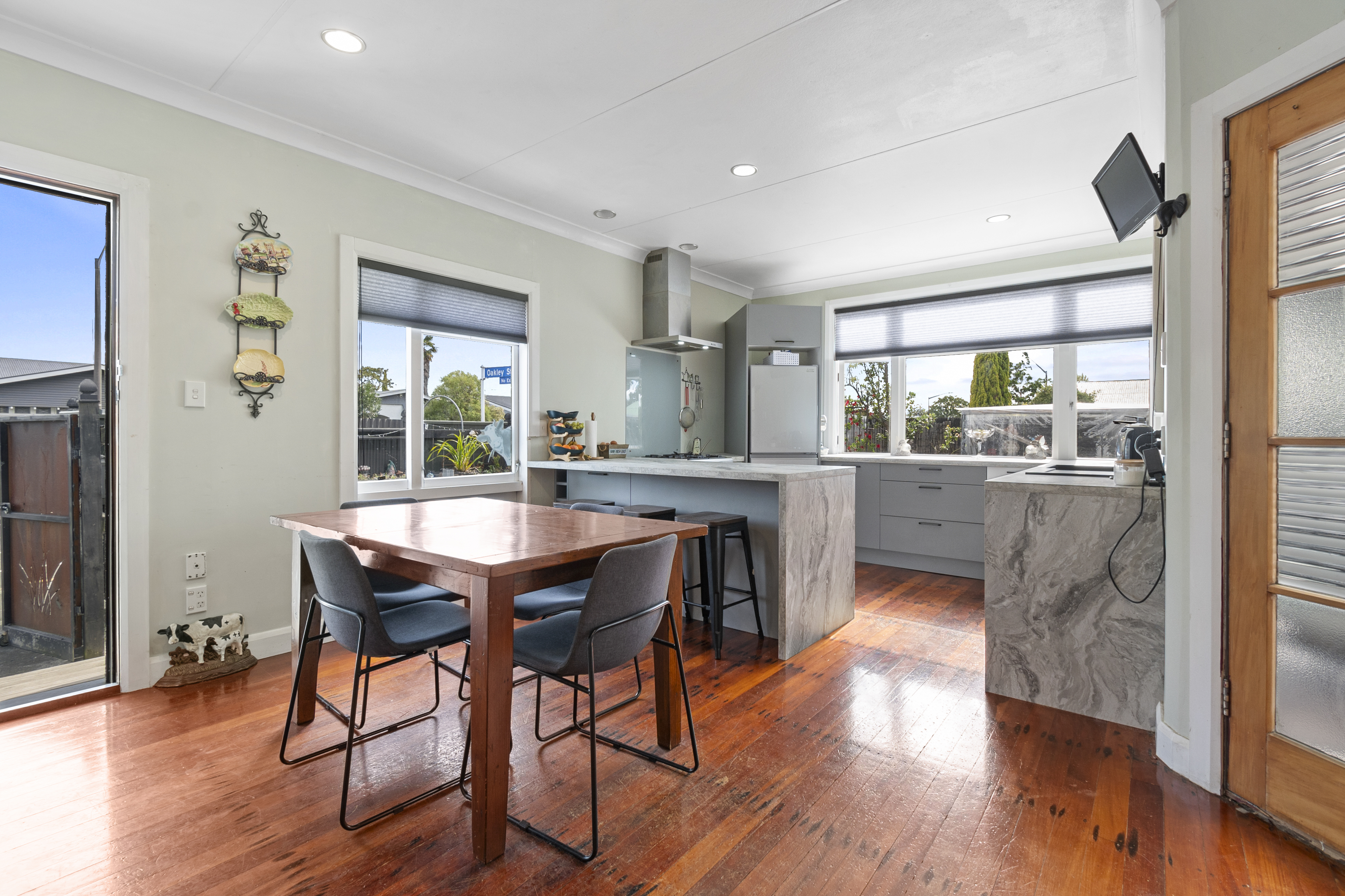 136 Featherston Street, Palmerston North Central, Palmerston North City, 3 कमरे, 0 बाथरूम, House