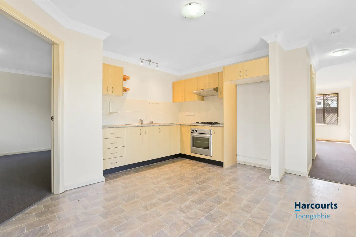 UNIT 6 17 GIRRAWEEN RD, Girraween, Parramatta (Northwest suburbs), 0房, 0浴, House