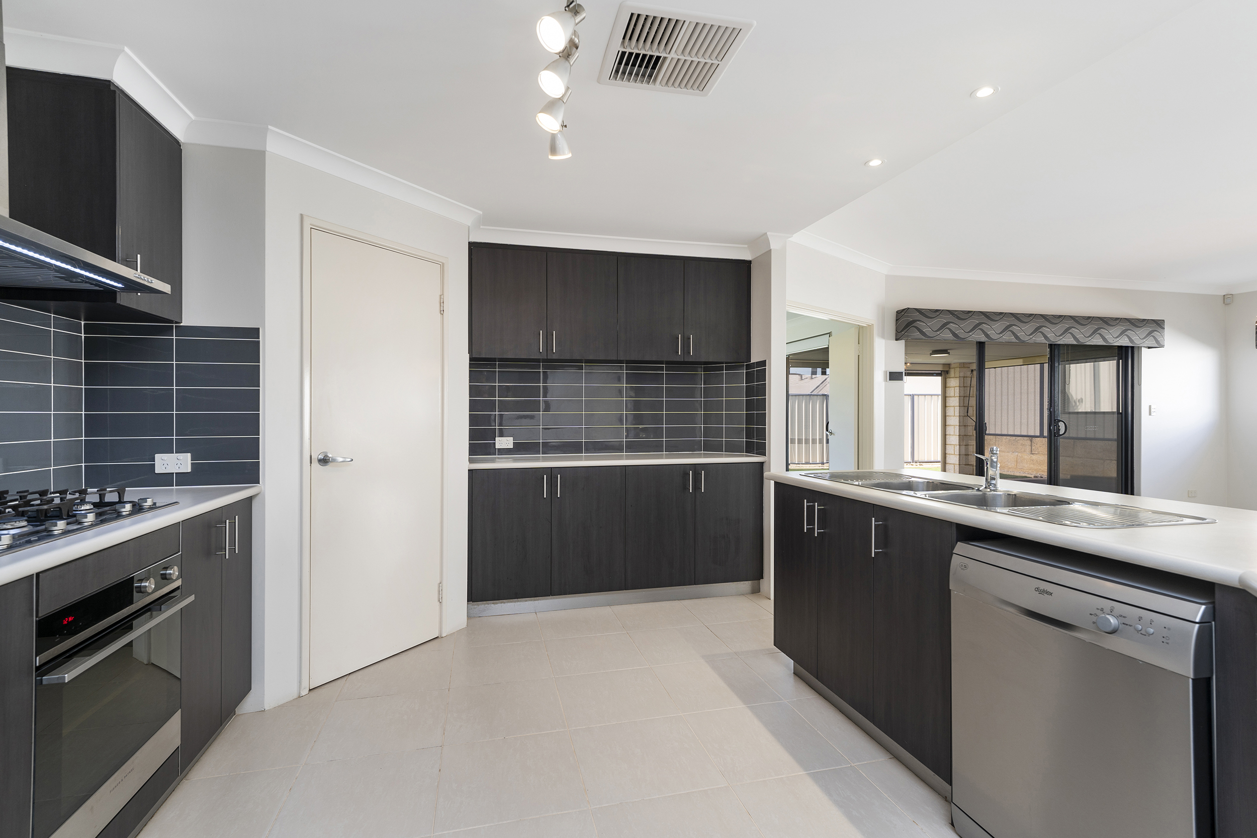 143 PEBBLE BEACH BVD, Meadow Springs, Mandurah, 0部屋, 0バスルーム, House