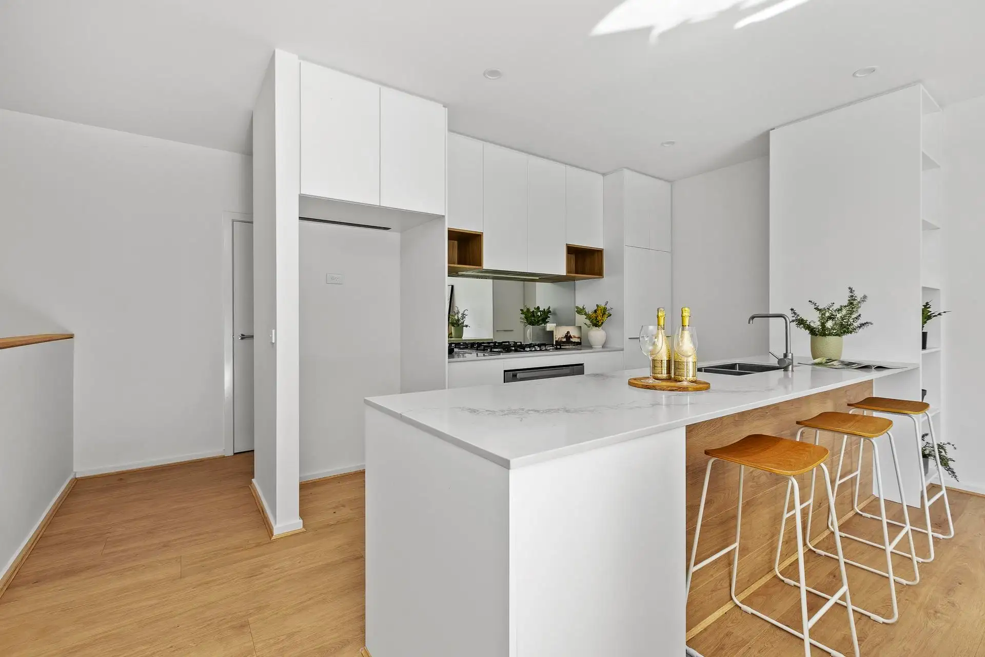 19A ROSALA AV, Altona North, South West Melbourne, 0 Kuwarto, 0 Banyo, Townhouse