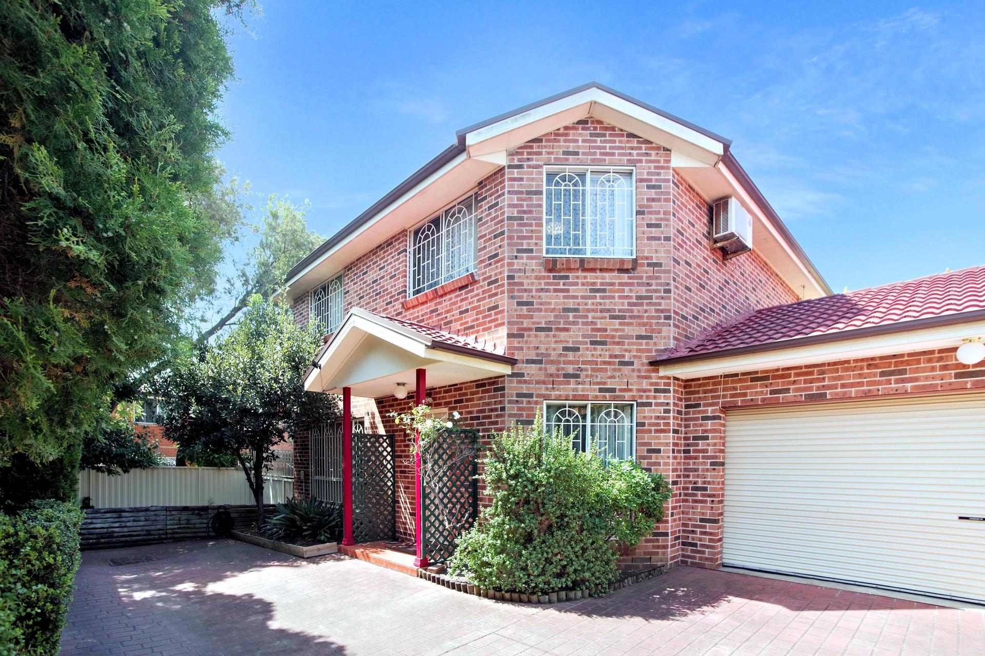 UNIT 3 41 CHALMERS ST, Belmore, South Western Suburbs, 0 Kuwarto, 0 Banyo, Townhouse