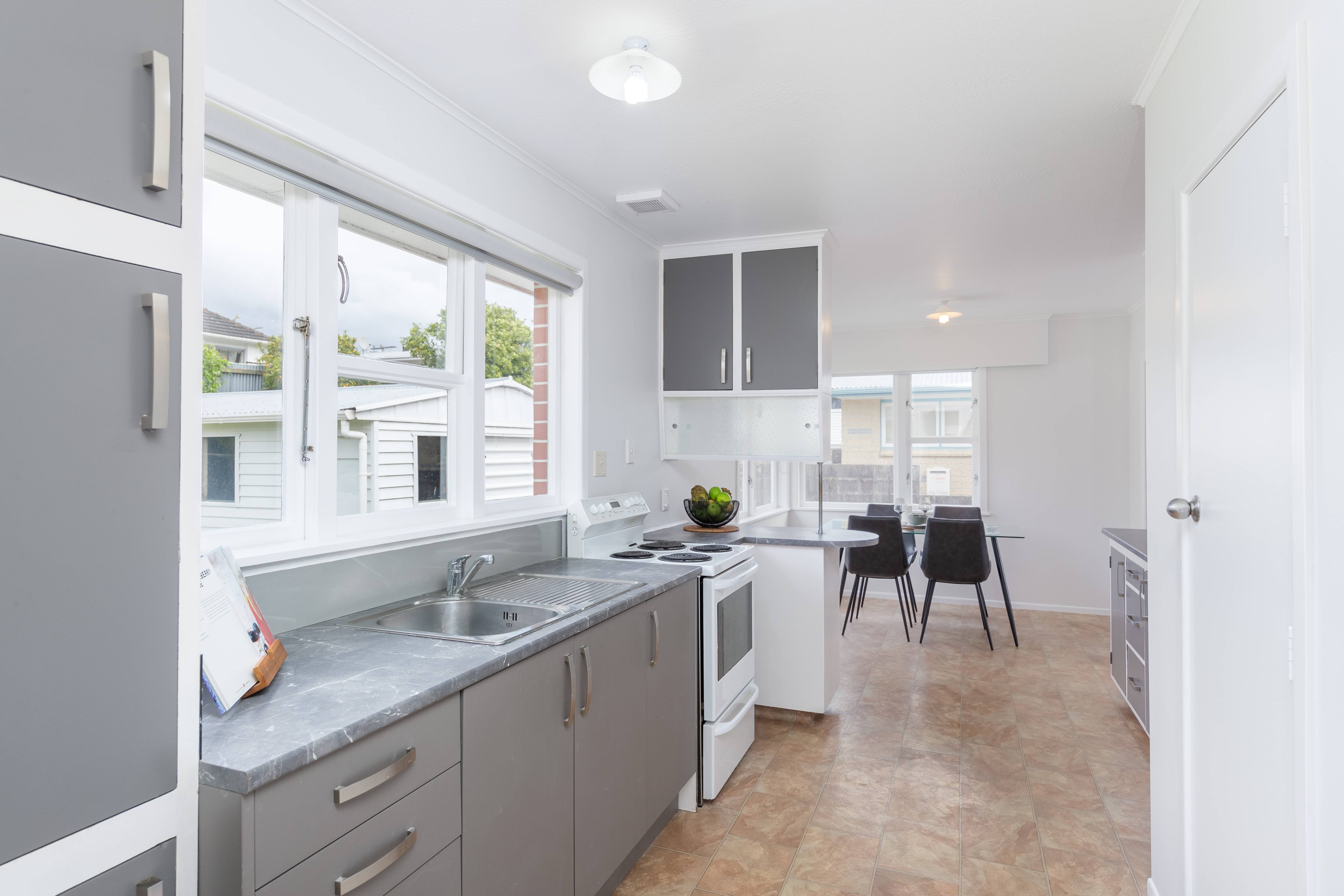 6 Ruru Crescent, Heretaunga, Upper Hutt City, 3 Bedrooms, 1 Bathrooms, House