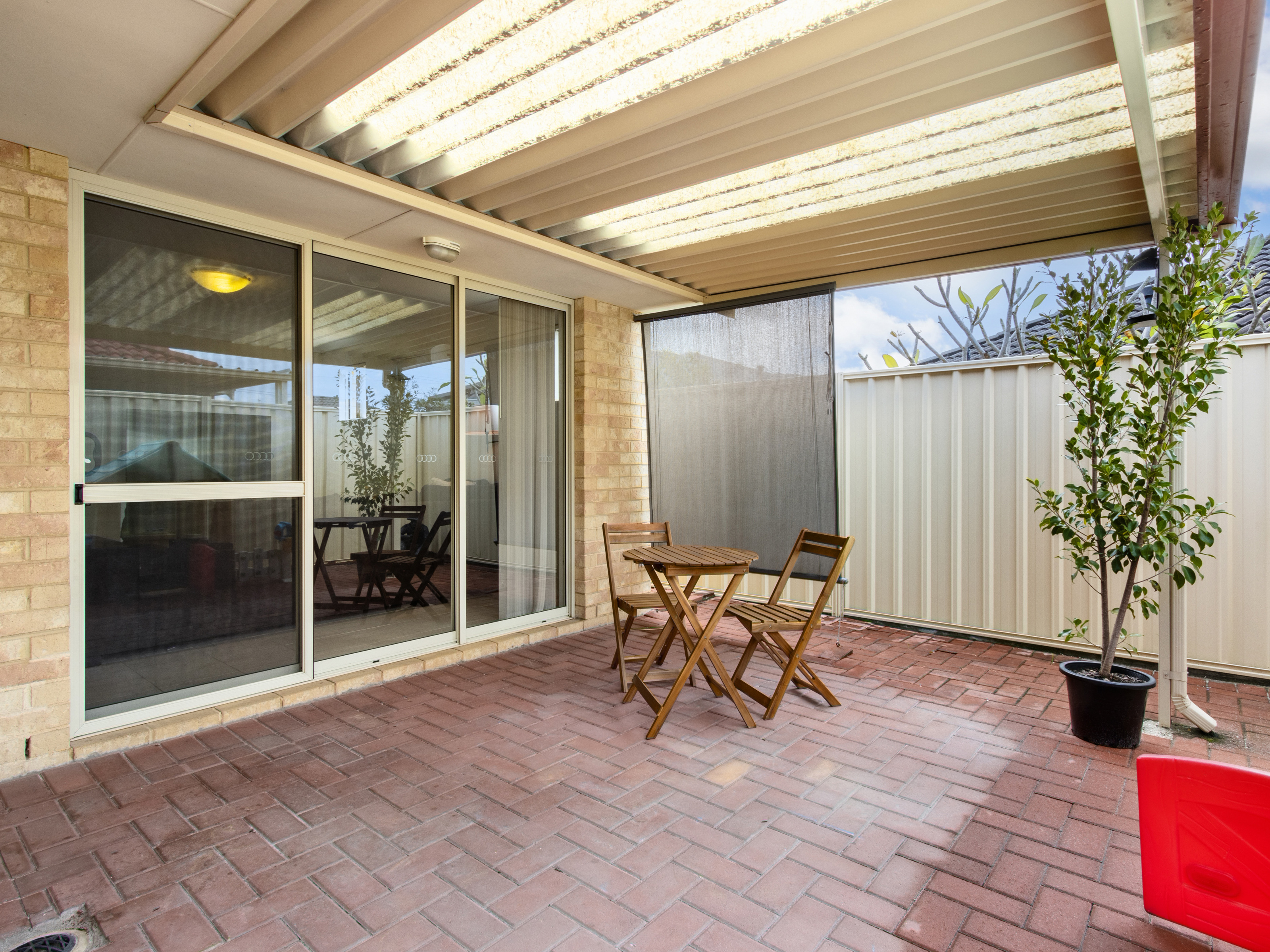 UNIT 8 35 NICHOLSON RD, Cannington, South East Perth, 0部屋, 0バスルーム, House