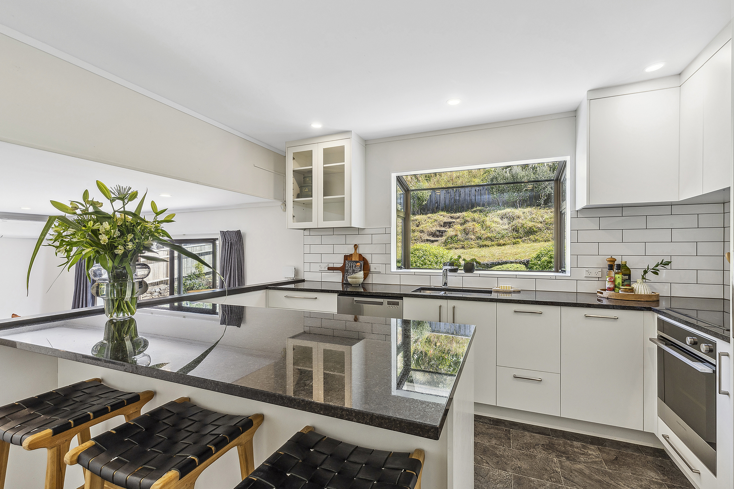 11 Thatcher Crescent, Crofton Downs, Wellington City, 4部屋, 2バスルーム, House